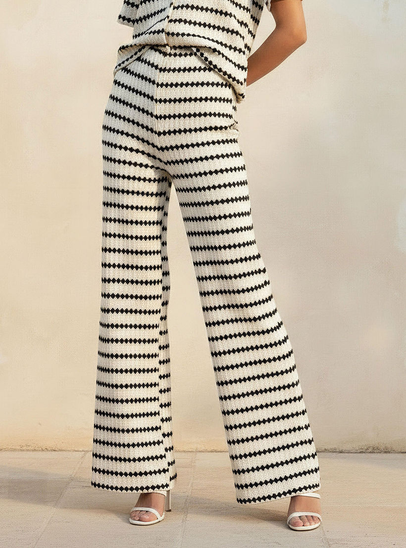 بنطلون مخطط بخصر متوسط الارتفاع من تو إكستريمز-women-clothing-bottoms-trousers-image-4