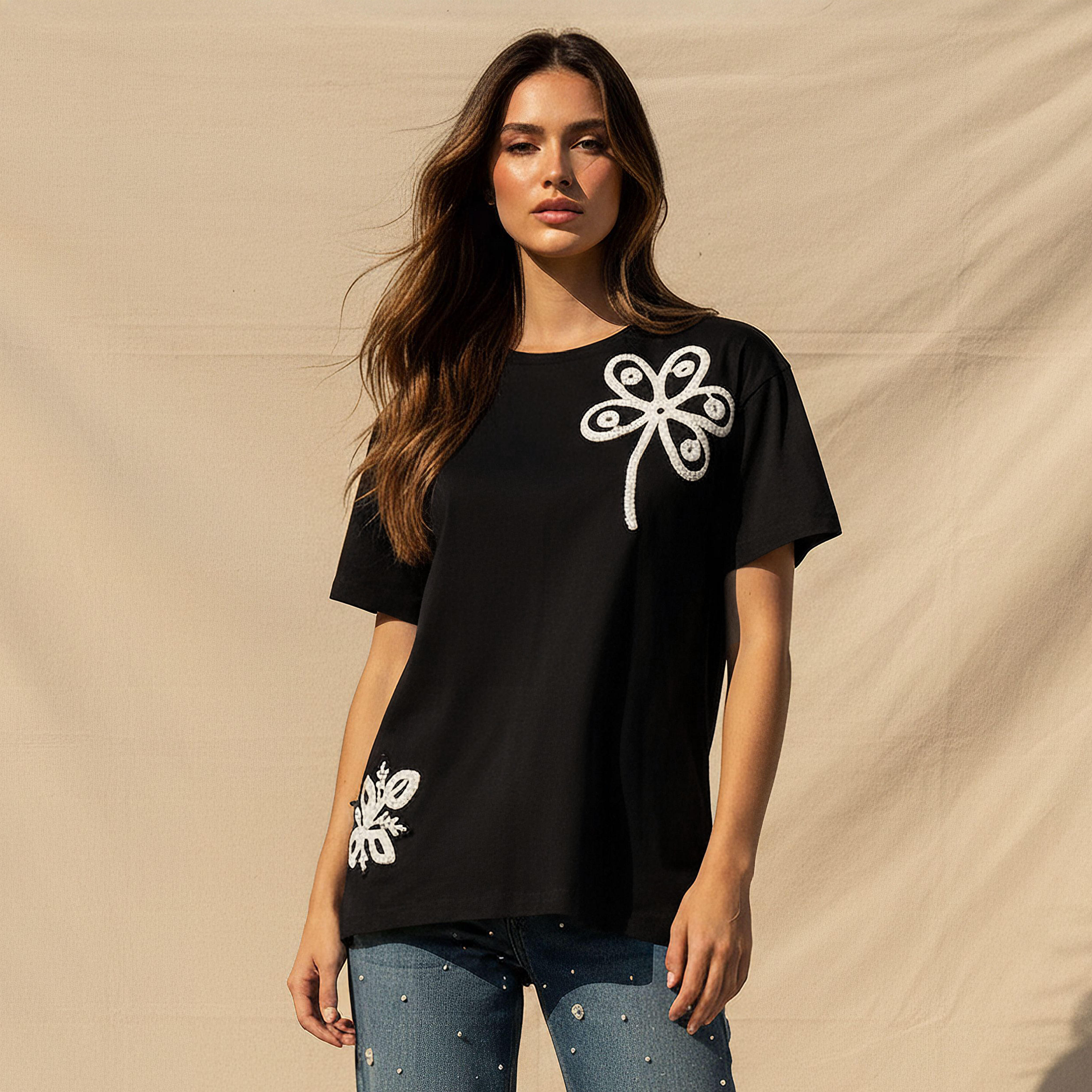 تيشيرت قطن بقصة عادية وتفاصيل كروشيه من توإكستريمز-women-clothing-tshirts-image-1