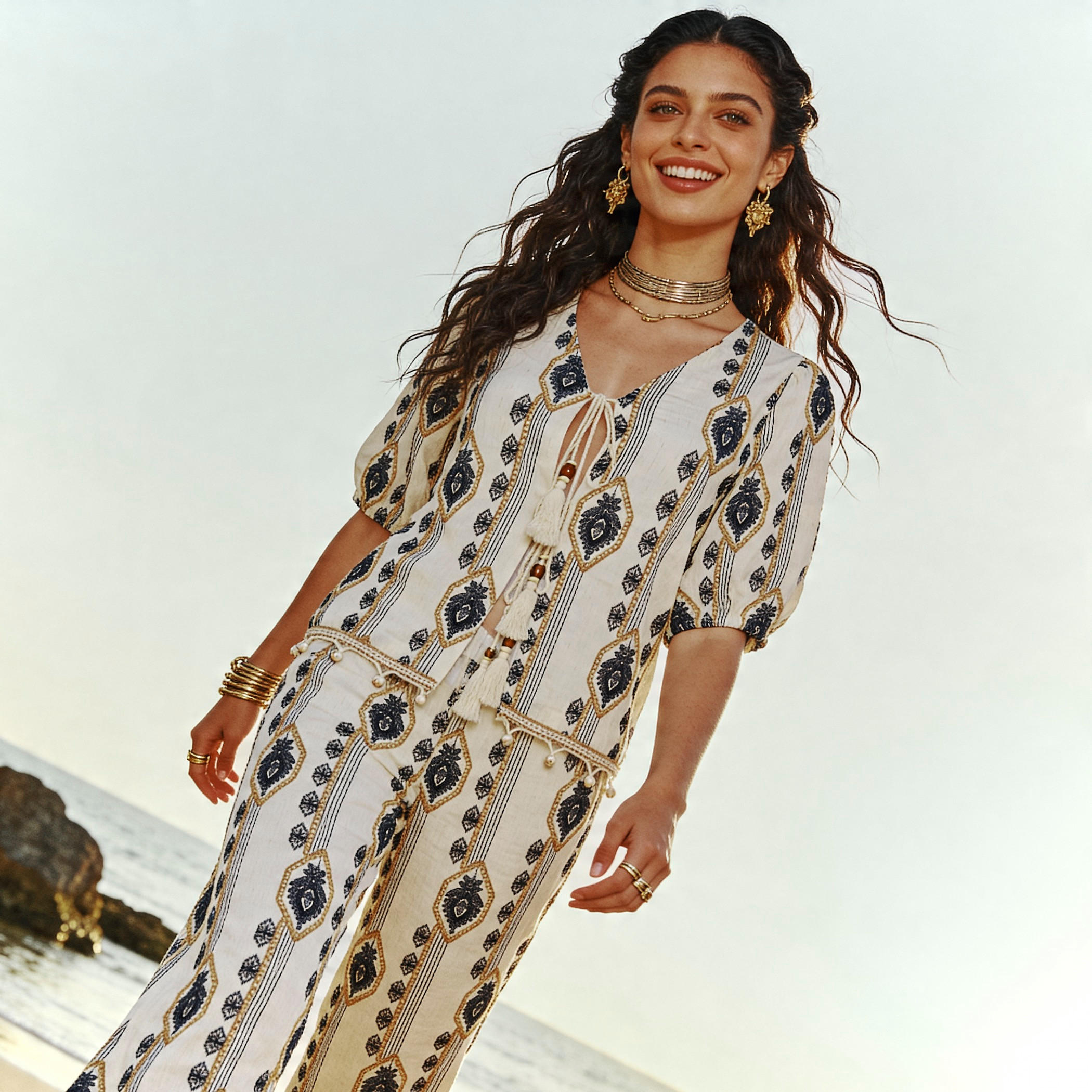 بلوزة مطرزة من توإكستريمز-women-clothing-shirtsandblouses-blouses-image-5
