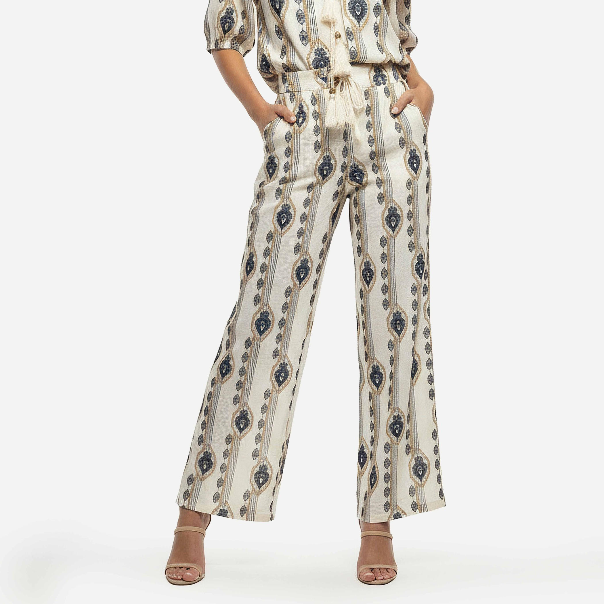 بنطلون بقصّة واسعة وخصر متوسط وتطريز من تو إكستريمز-women-clothing-bottoms-trousers-image-5