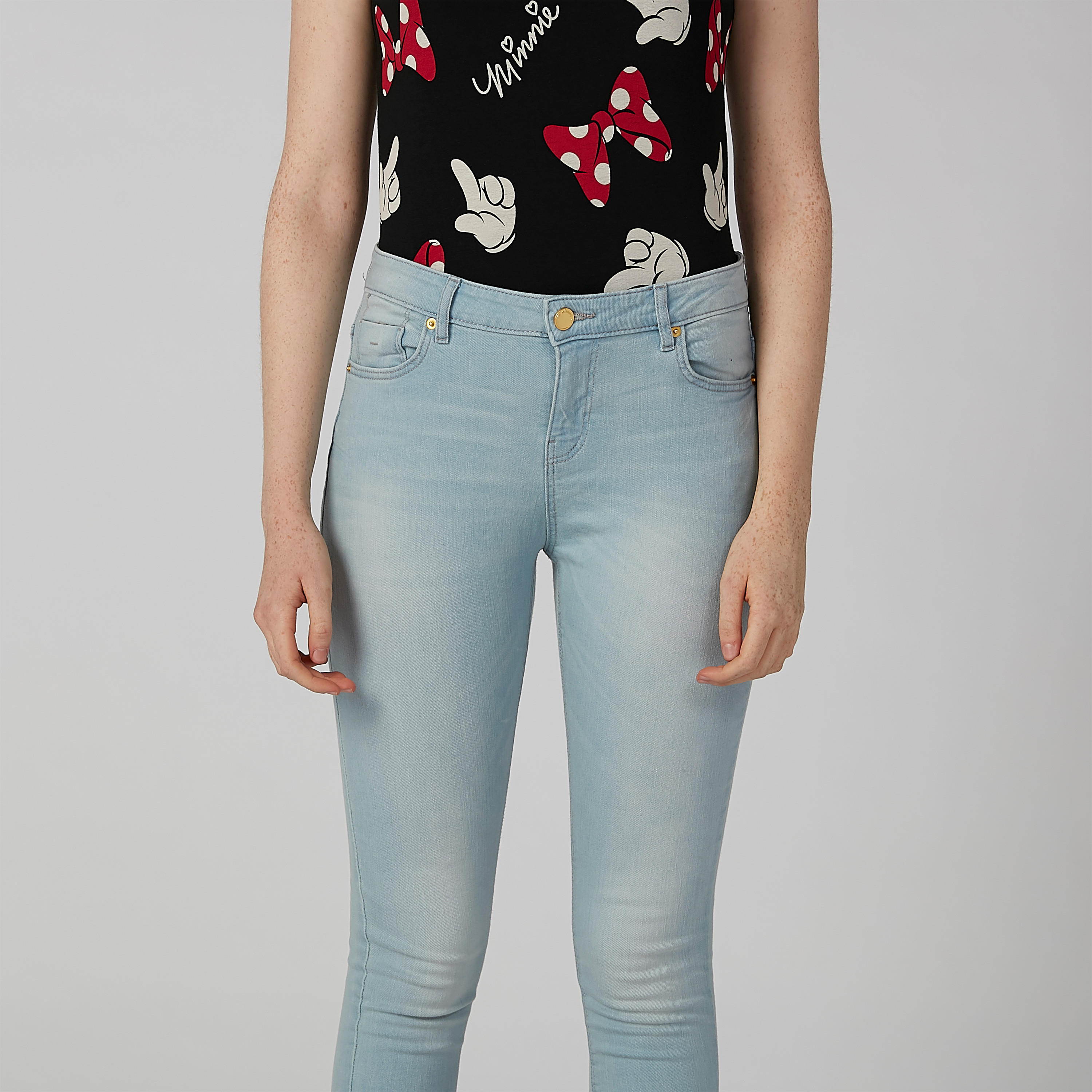 بنطال جينز سادة بجيوب وحلقات للحزام من لي كوبر-women-clothing-bottoms-jeans-image-4