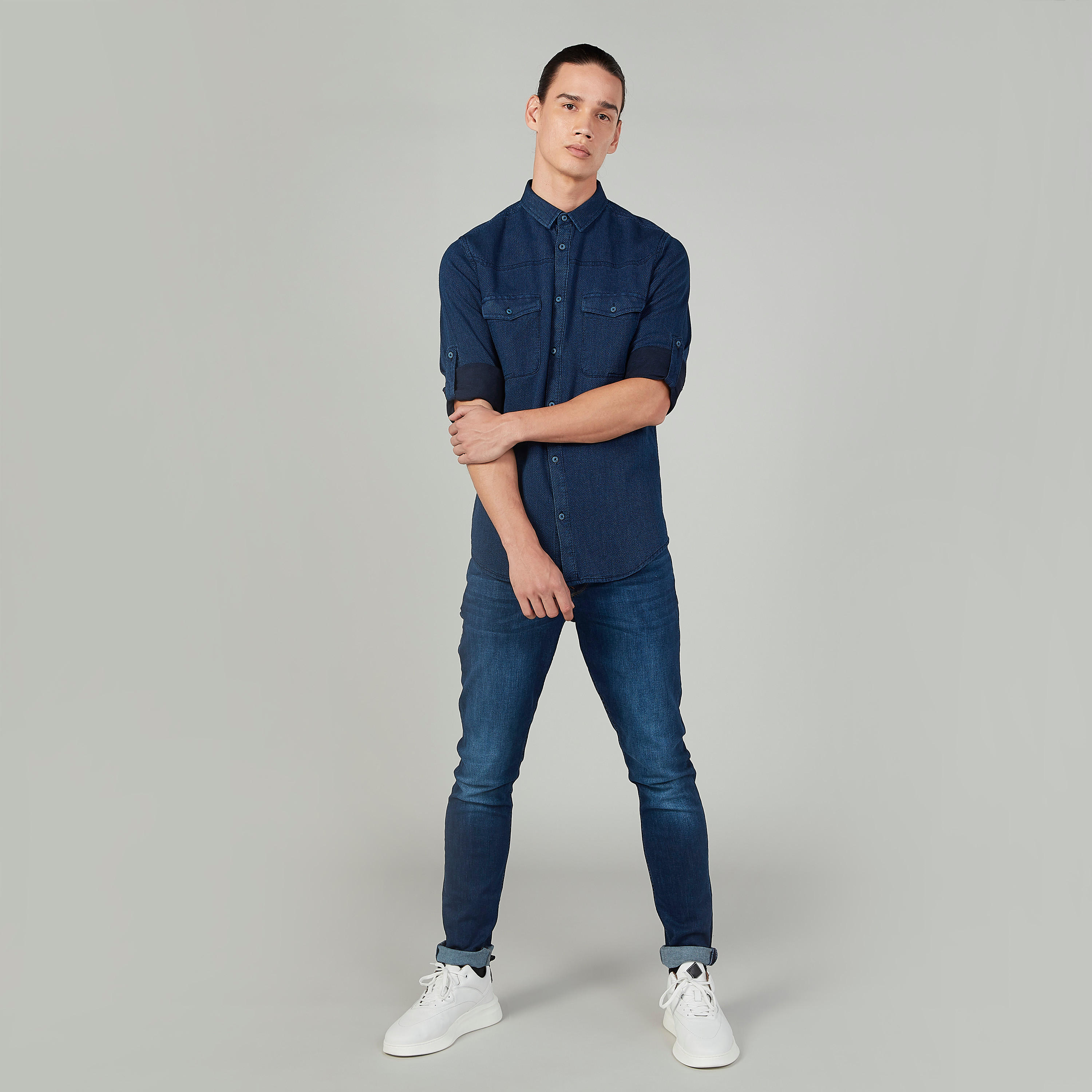بنطلون جينز طويل بارز الملمس بجيوب من لي كوبر-men-clothing-bottoms-jeans-image-2