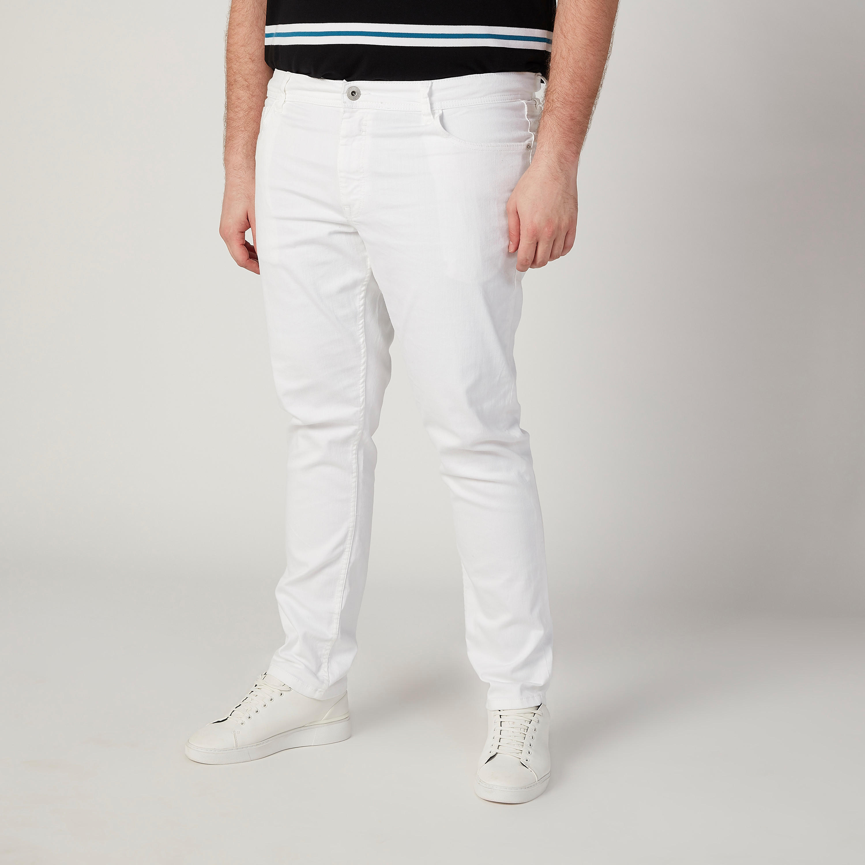 بنطال جينز سادة بجيوب وحلقات للحزام من لي كوبر-men-clothing-bottoms-jeans-image-1