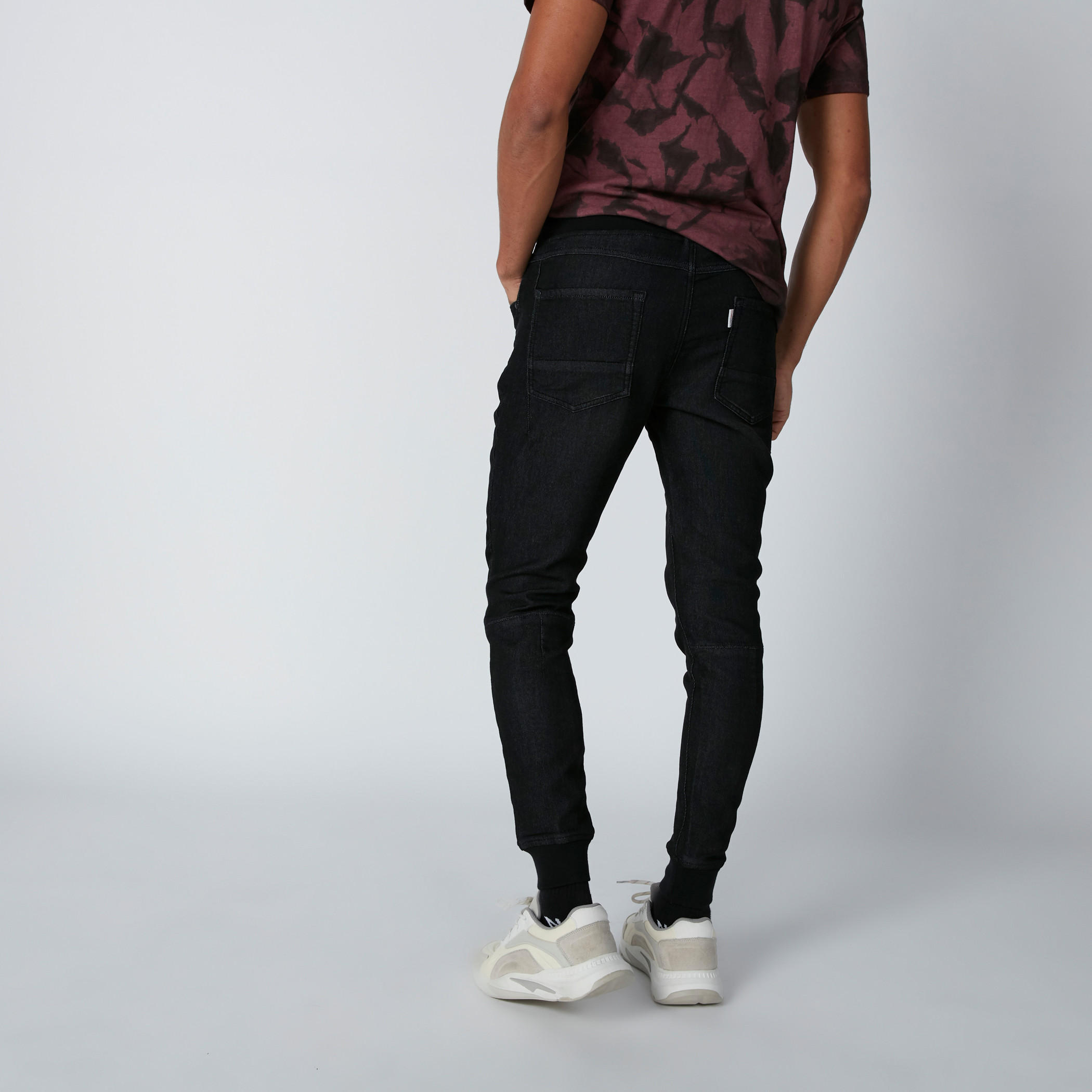 بنطال رياضي بجيوب ورباط من لي كوبر-men-clothing-bottoms-joggers-image-2