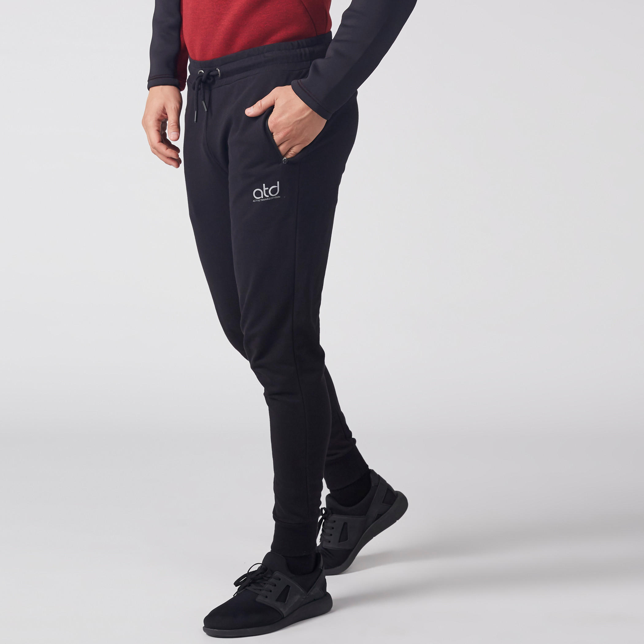 بنطال رياضي طويل بخصر مطّاطي وجيوب-men-clothing-sportswearandactivewear-bottoms-image-4