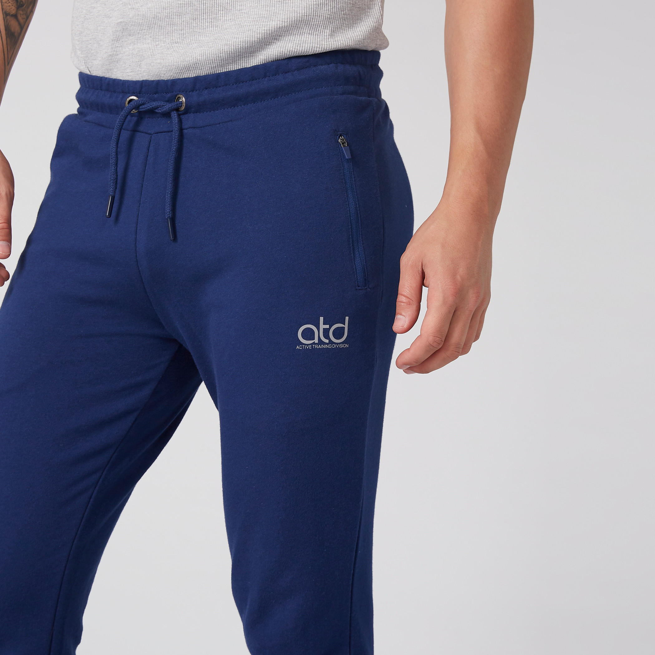 Jog Pants with Pocket Detail and Drawstring-men-clothing-sportswearandactivewear-bottoms-image-4