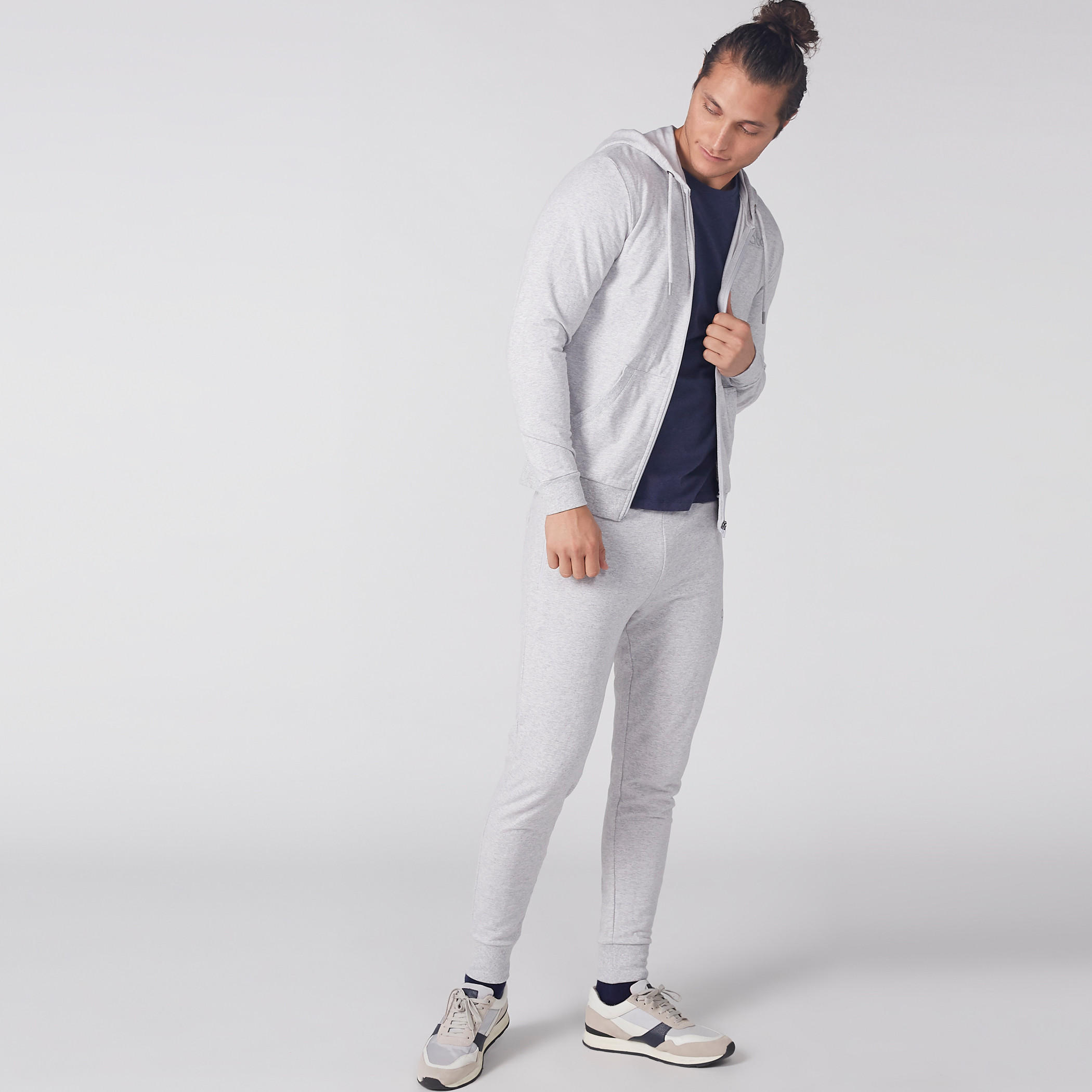 جاكيت بأكمام طويلة وسحّاب إغلاق وجيوب-men-clothing-jacketsandblazers-jackets-image-1