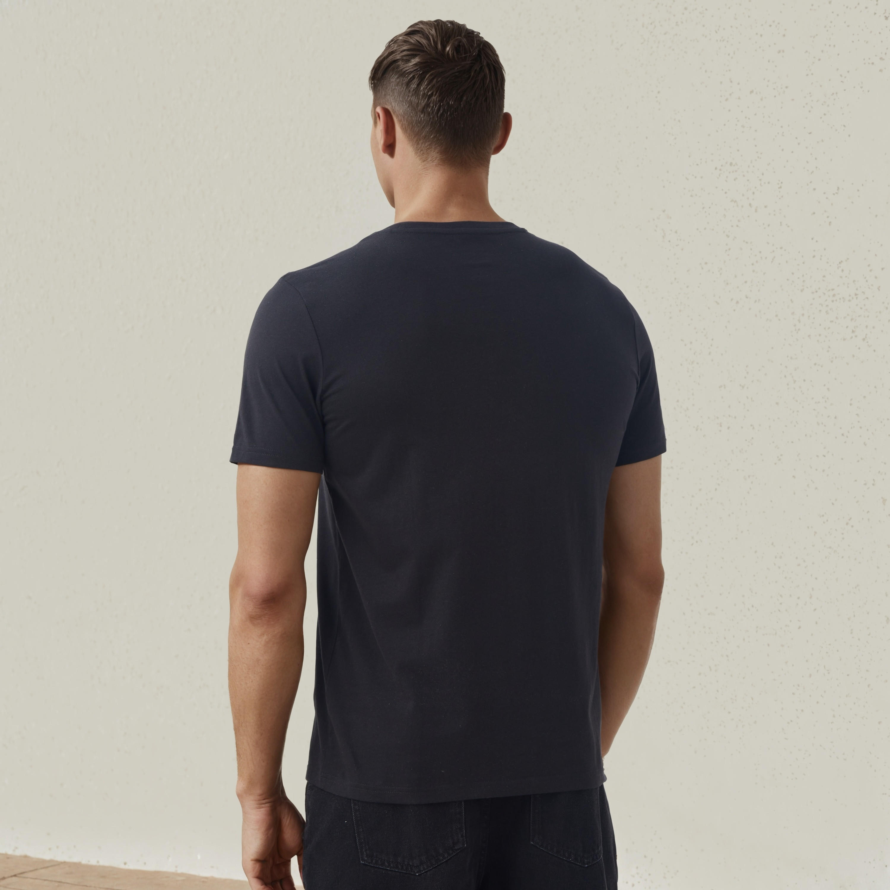 Plain Regular Fit Crew Neck T-shirt with Short Sleeves-men-clothing-tshirtsandpolos-tshirts-image-3