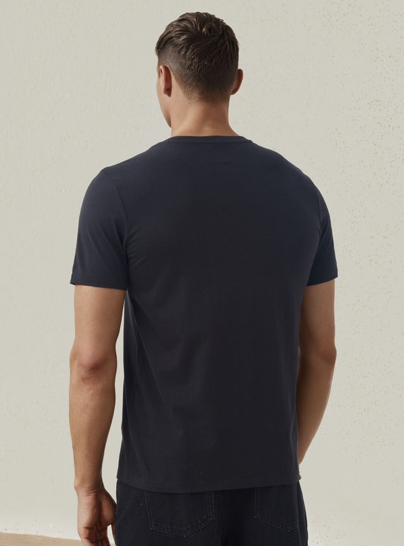 Plain Regular Fit Crew Neck T-shirt with Short Sleeves-men-clothing-tshirtsandpolos-tshirts-image-3