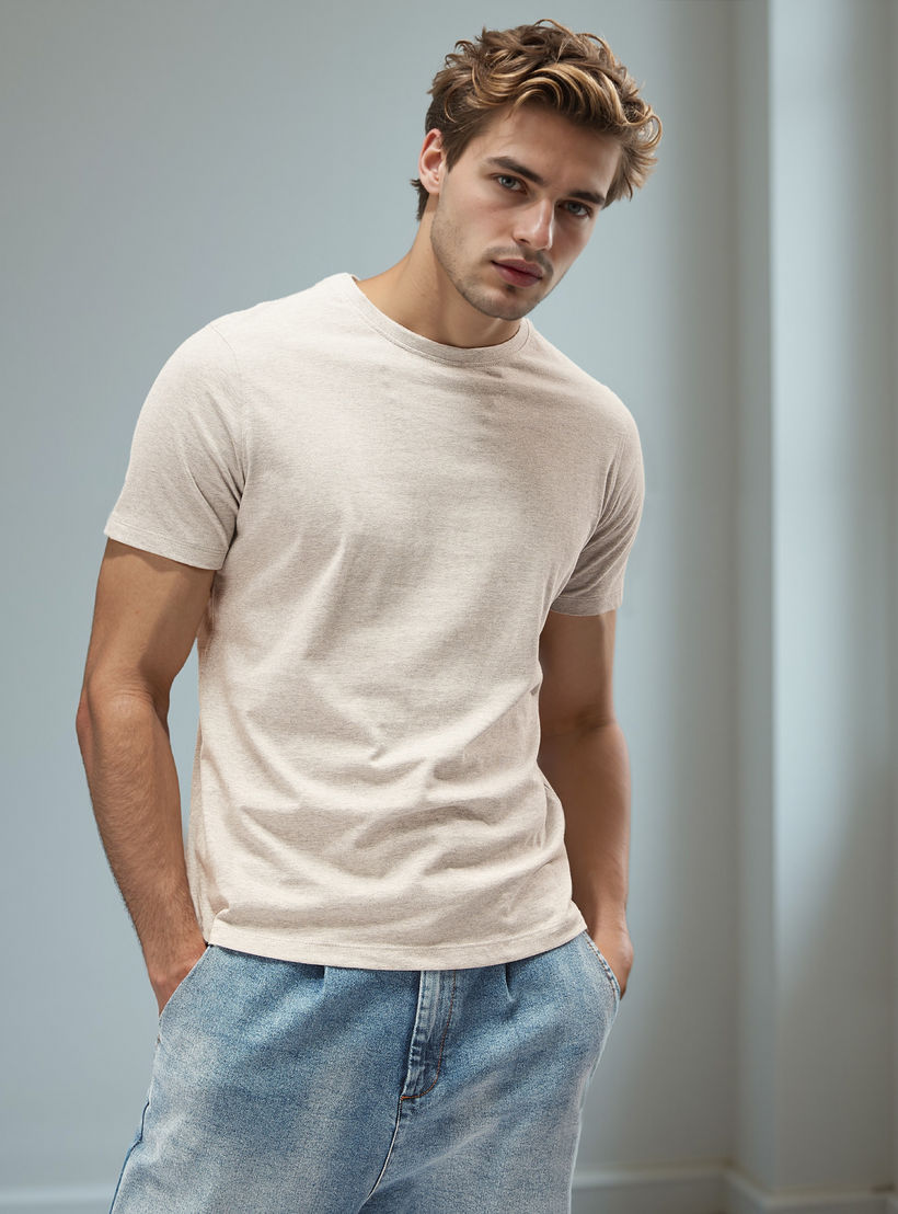 Plain Regular Fit Crew Neck T-shirt with Short Sleeves-men-clothing-tshirtsandpolos-tshirts-image-3