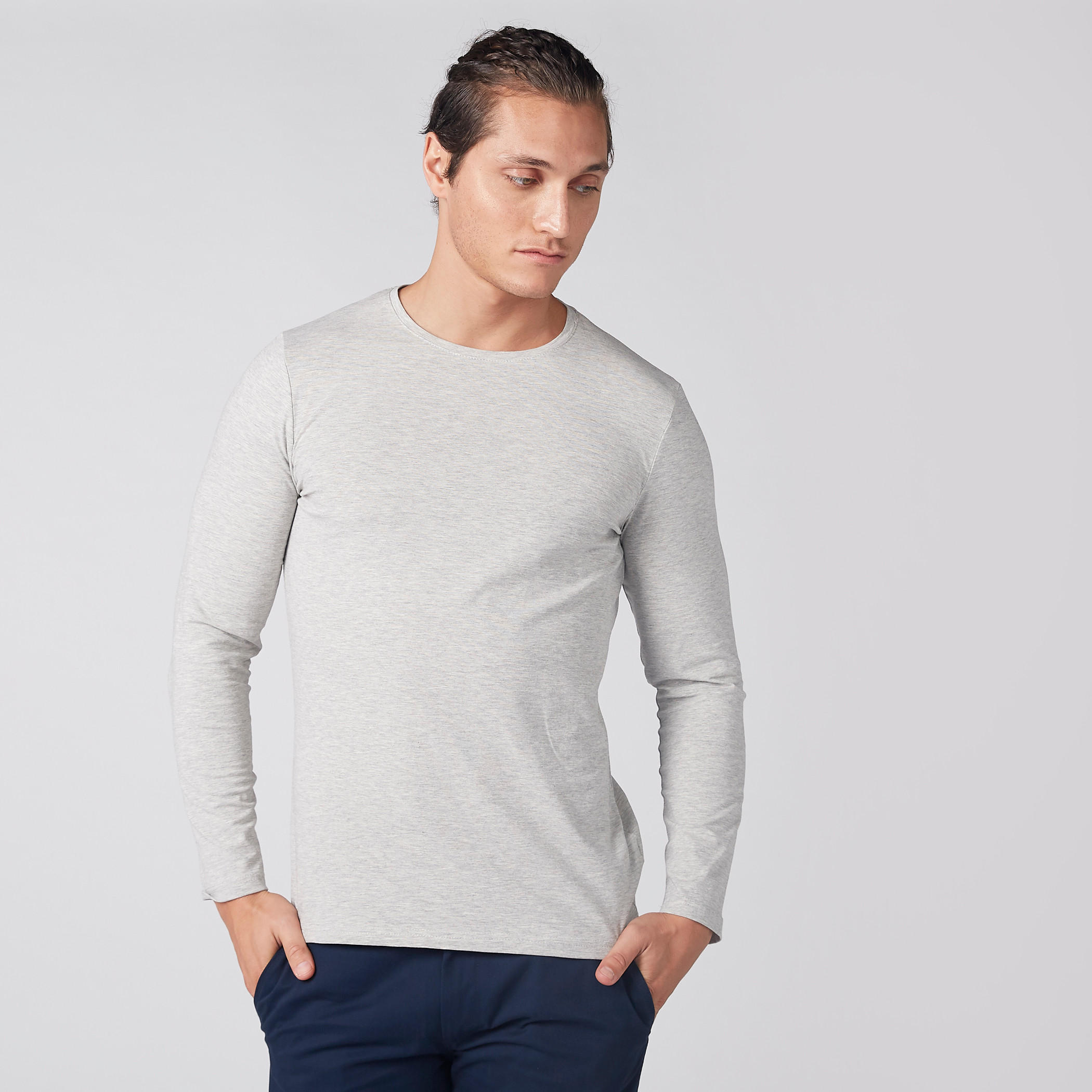 تيشيرت بياقة مستديرة وأكمام طويلة-men-clothing-tshirtsandpolos-tshirts-image-1