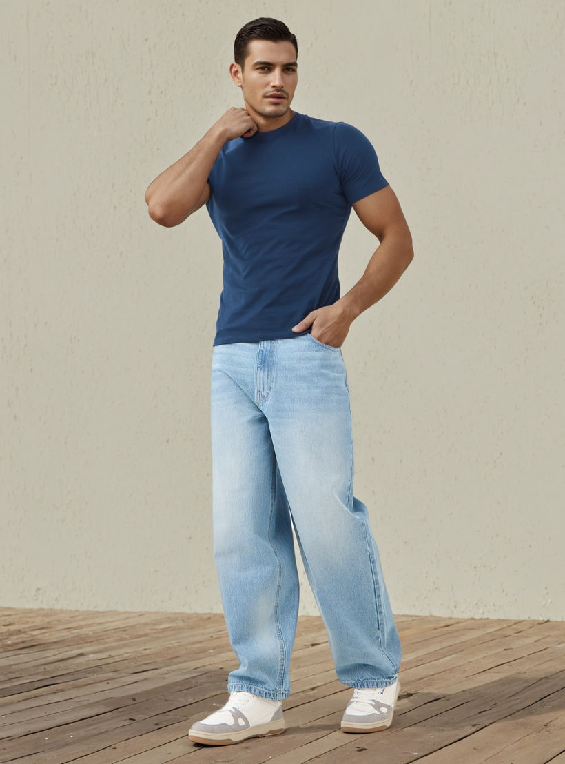 تيشيرت سادة بقصّة سليم وياقة مستديرة وأكمام طويلة-men-clothing-tshirtsandpolos-tshirts-image-2