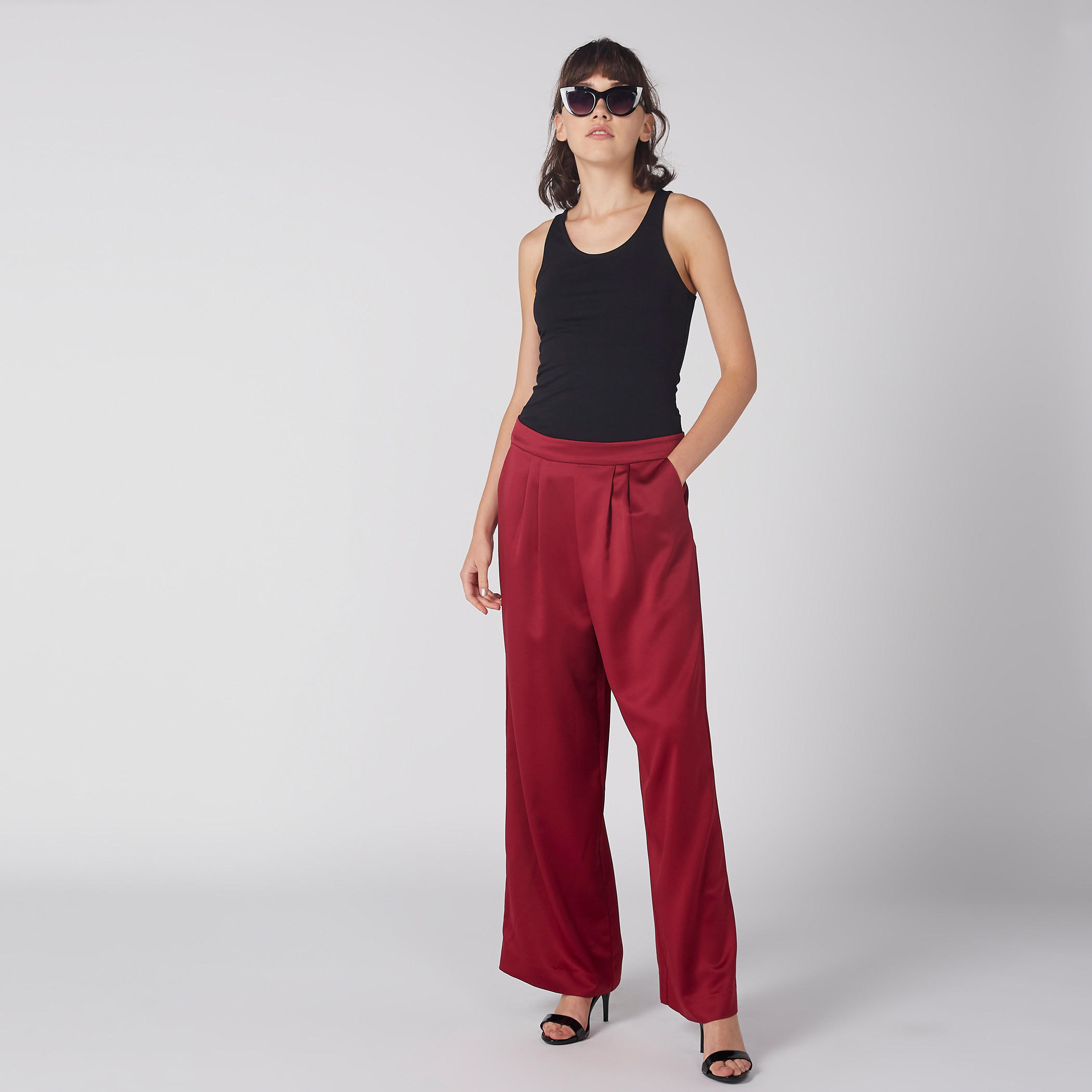 فيست دون أكمام بياقة عميقة-women-clothing-tshirts-image-1