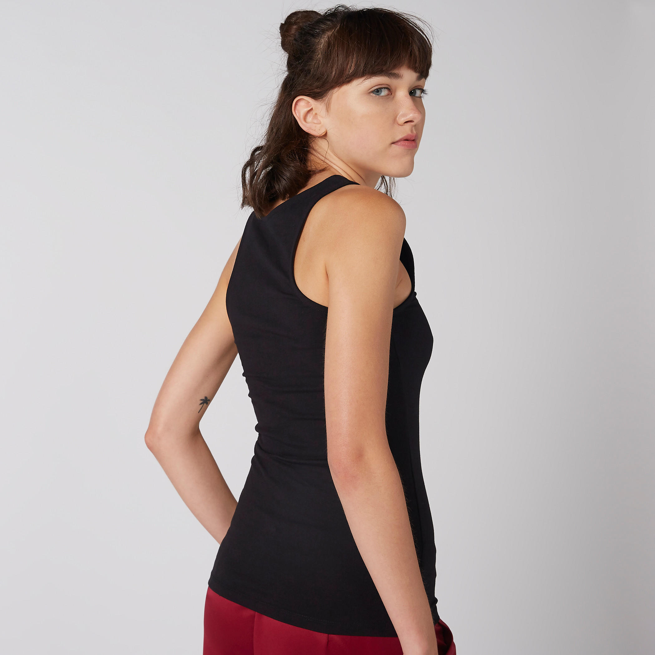 فيست دون أكمام بياقة عميقة-women-clothing-tshirts-image-3