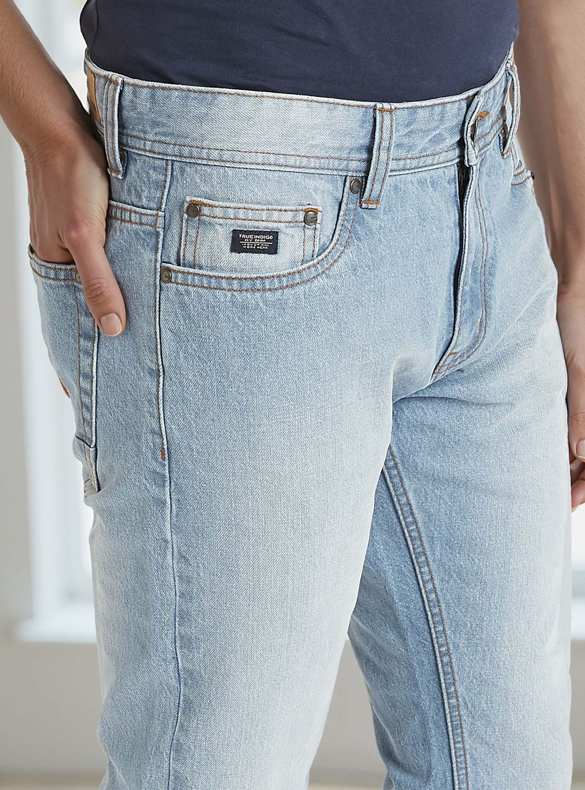 بنطلون جينز بتفاصيل جيوب وعراوي-men-clothing-bottoms-jeans-image-3