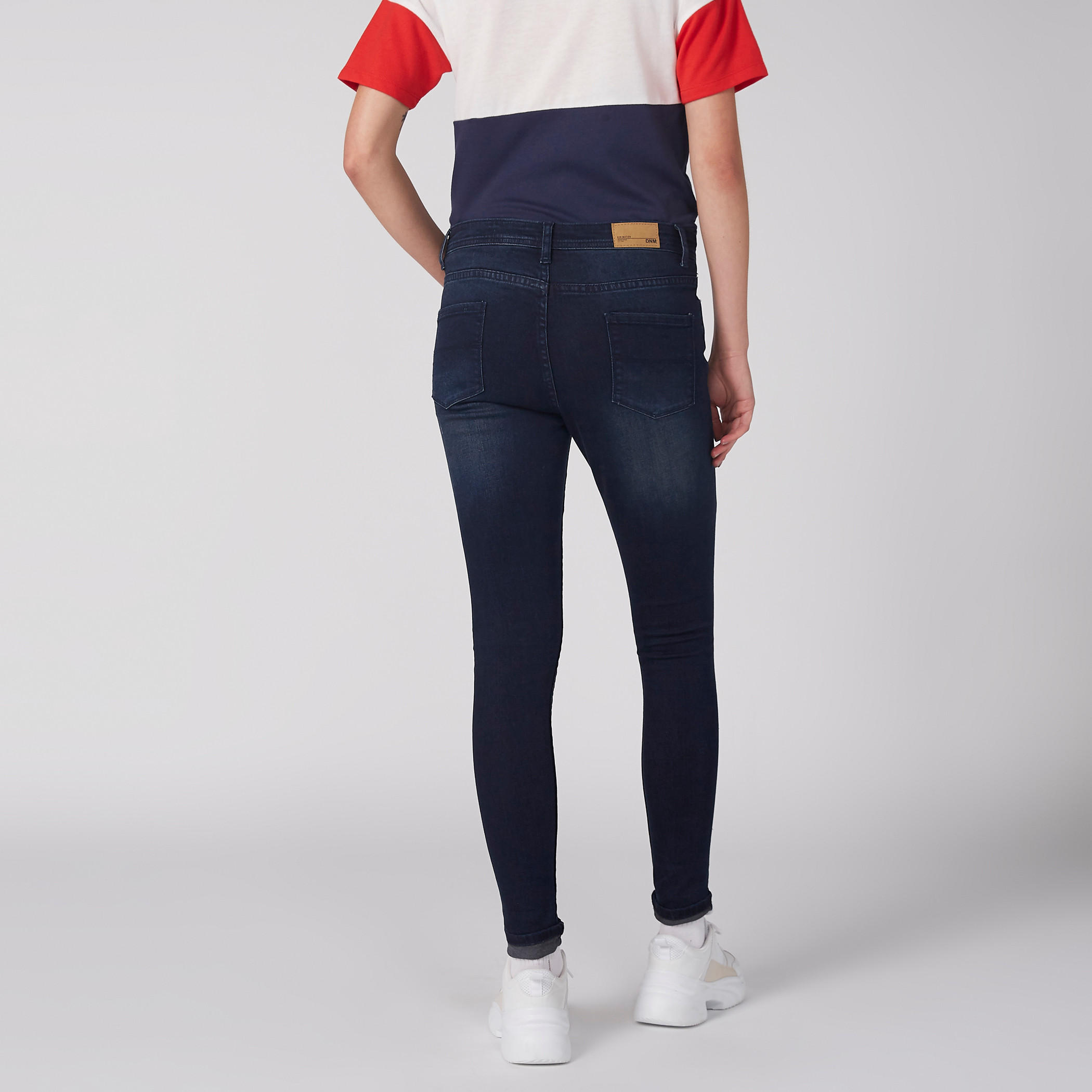 بنطال جينز طويل بزر إغلاق وجيوب-women-clothing-bottoms-jeans-image-4