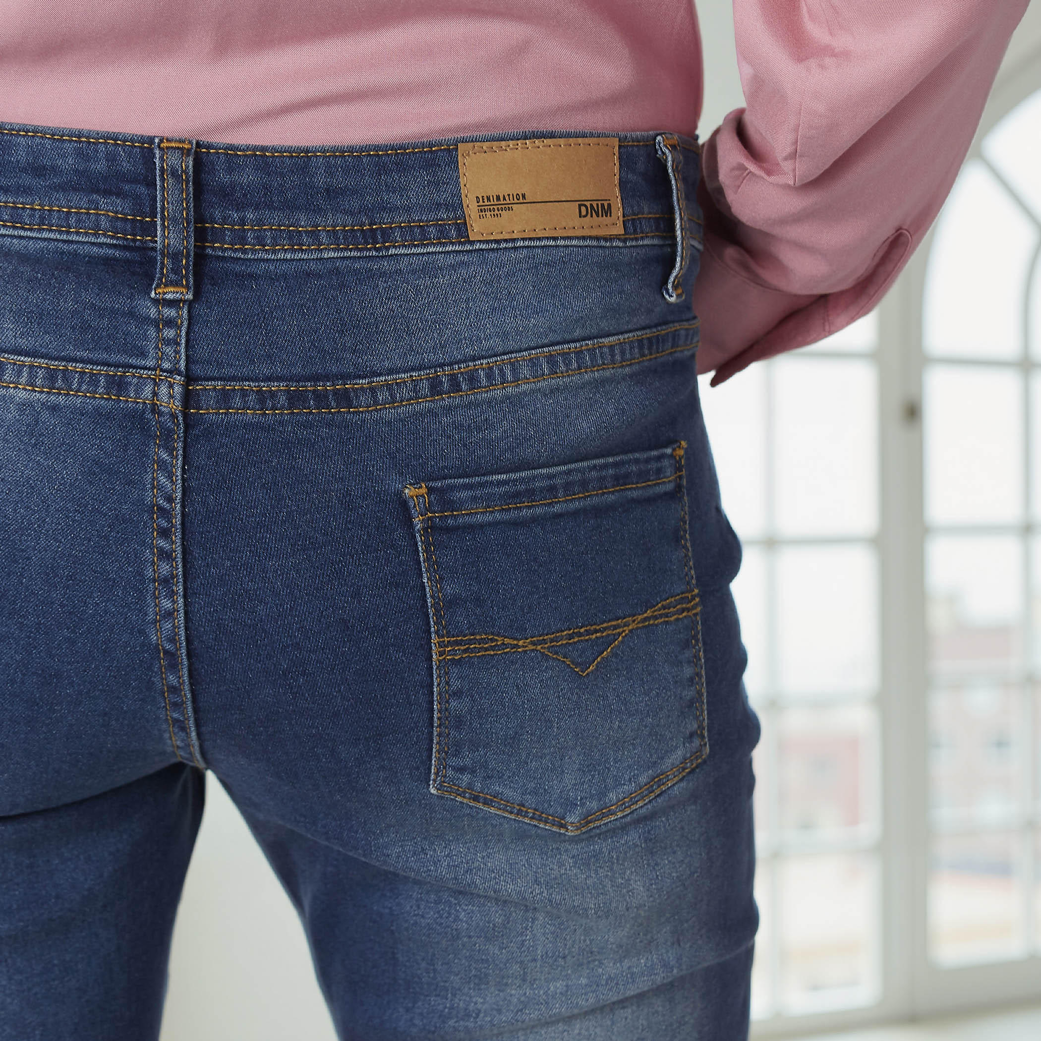 بنطال جينز طويل بزر إغلاق وجيوب مزينة-women-clothing-bottoms-jeans-image-3