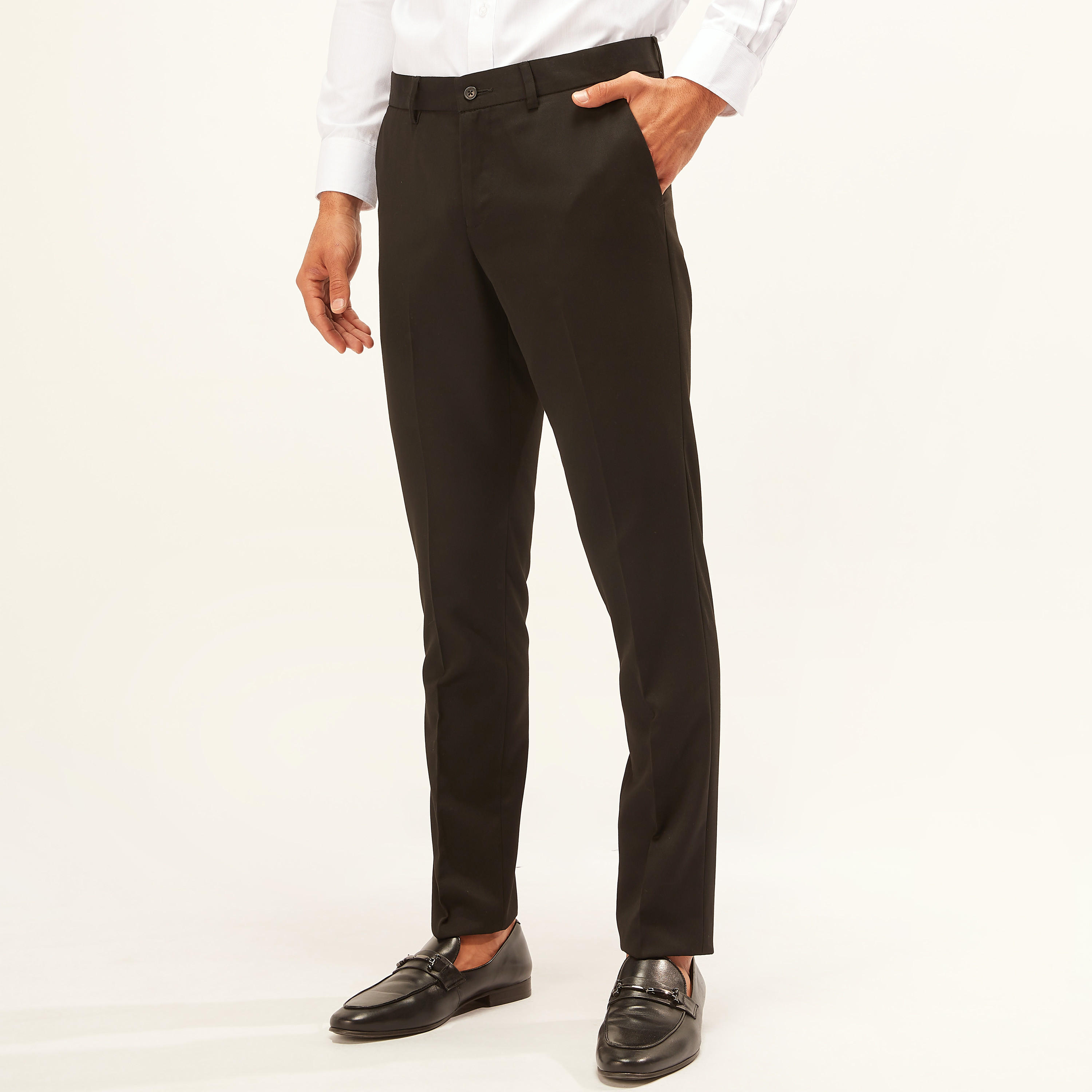 بنطلون رسمي سادة بزر إغلاق وجيوب-men-clothing-bottoms-trousersandchinos-trousers-image-1