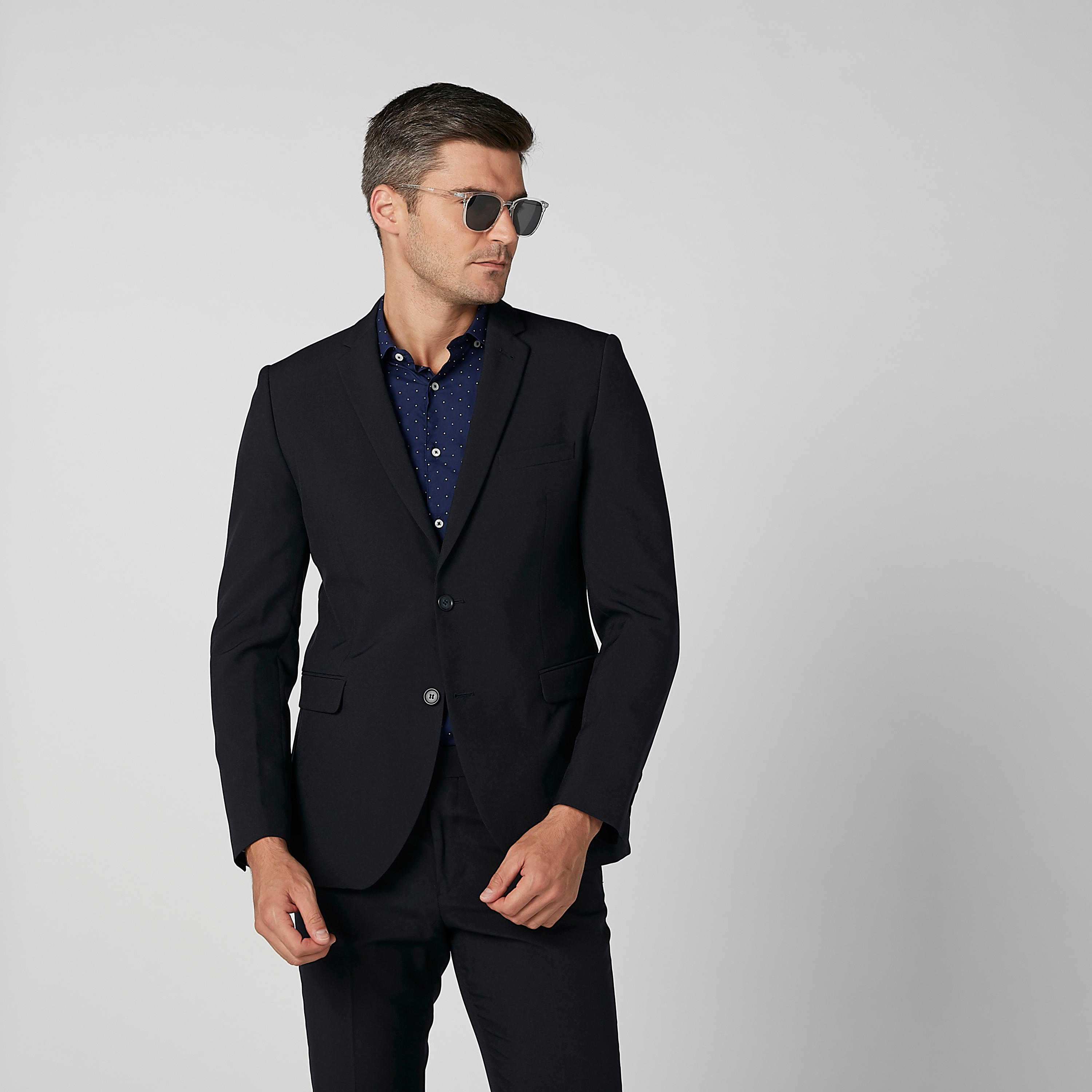 بليزر رسمي سادة بجيوب بطيّة-men-winterwear-jacketsandblazers-image-2