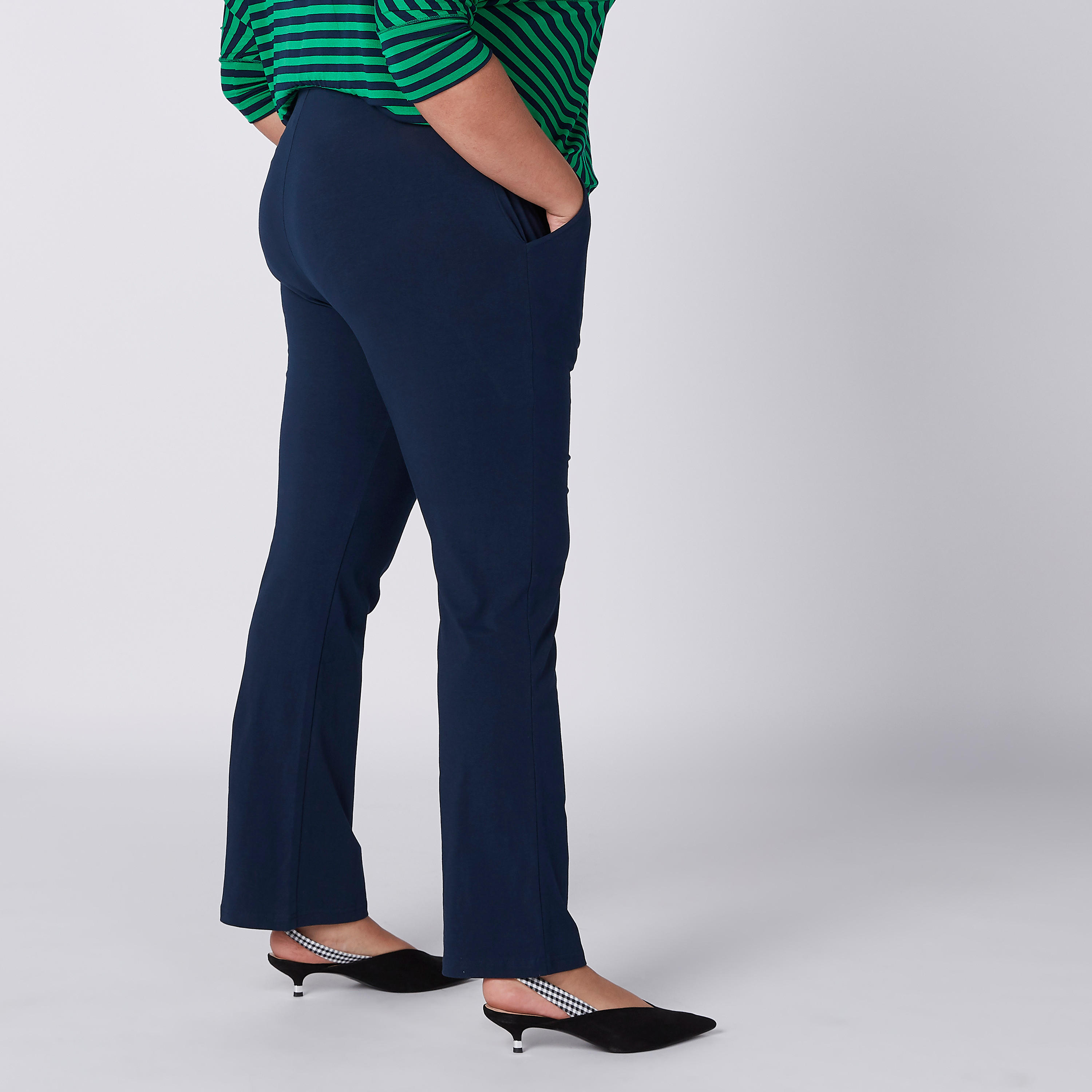 بنطلون مقاس كبير بجيوب-women-clothing-bottoms-trousers-image-1