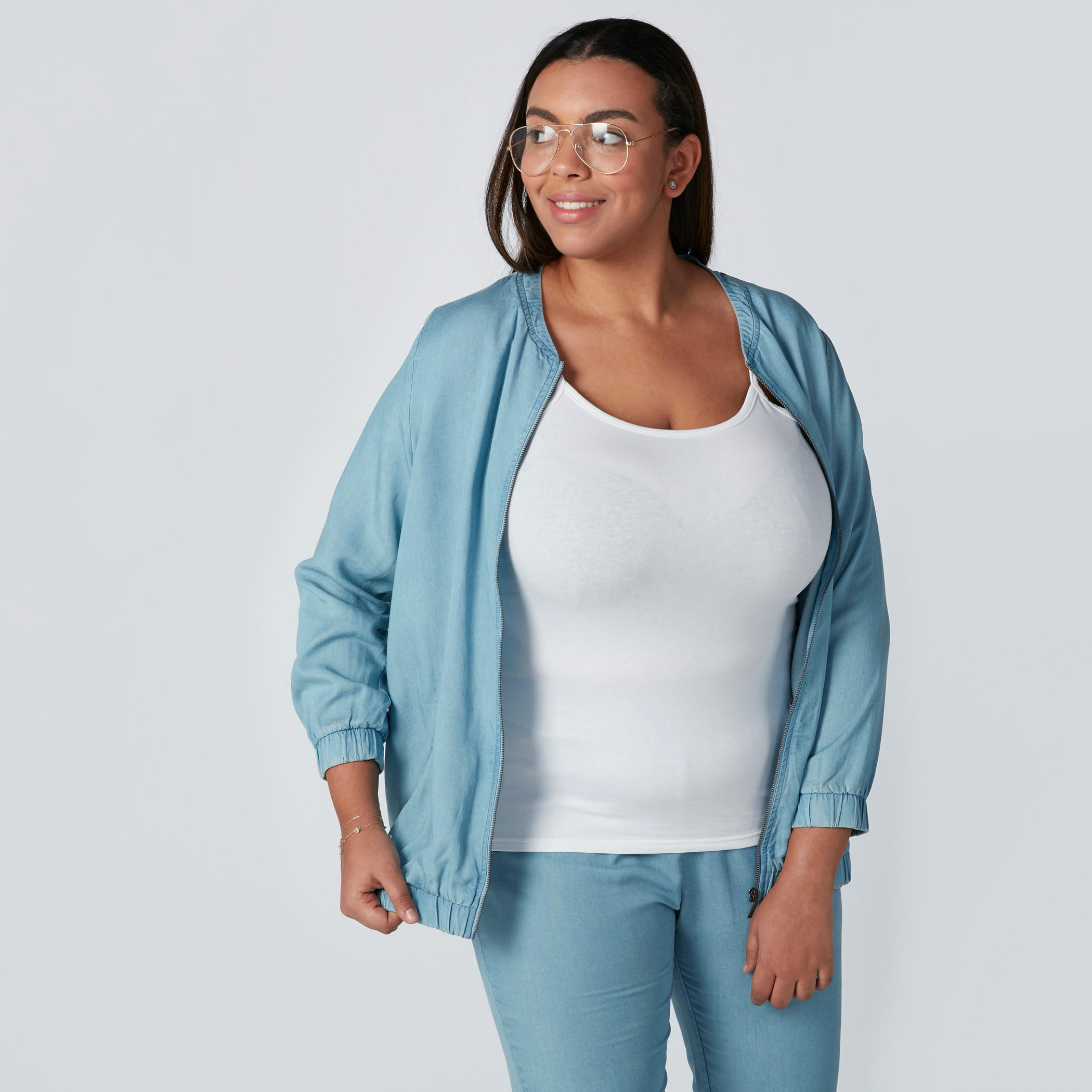 بلوزة مقاس كبير بحمّالات رفيعة قابلة للتعديل-women-clothing-tshirts-image-3