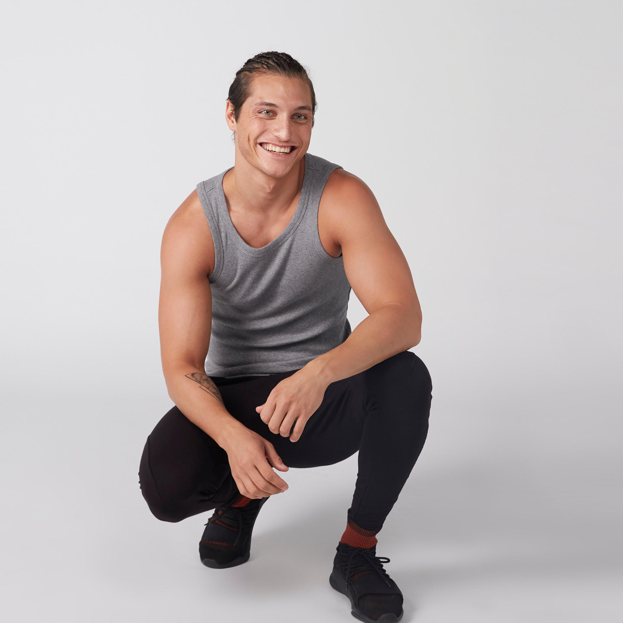 سترة فيست بارزة الملمس دون أكمام بياقة عميقة-men-clothing-tshirtsandpolos-vests-image-3