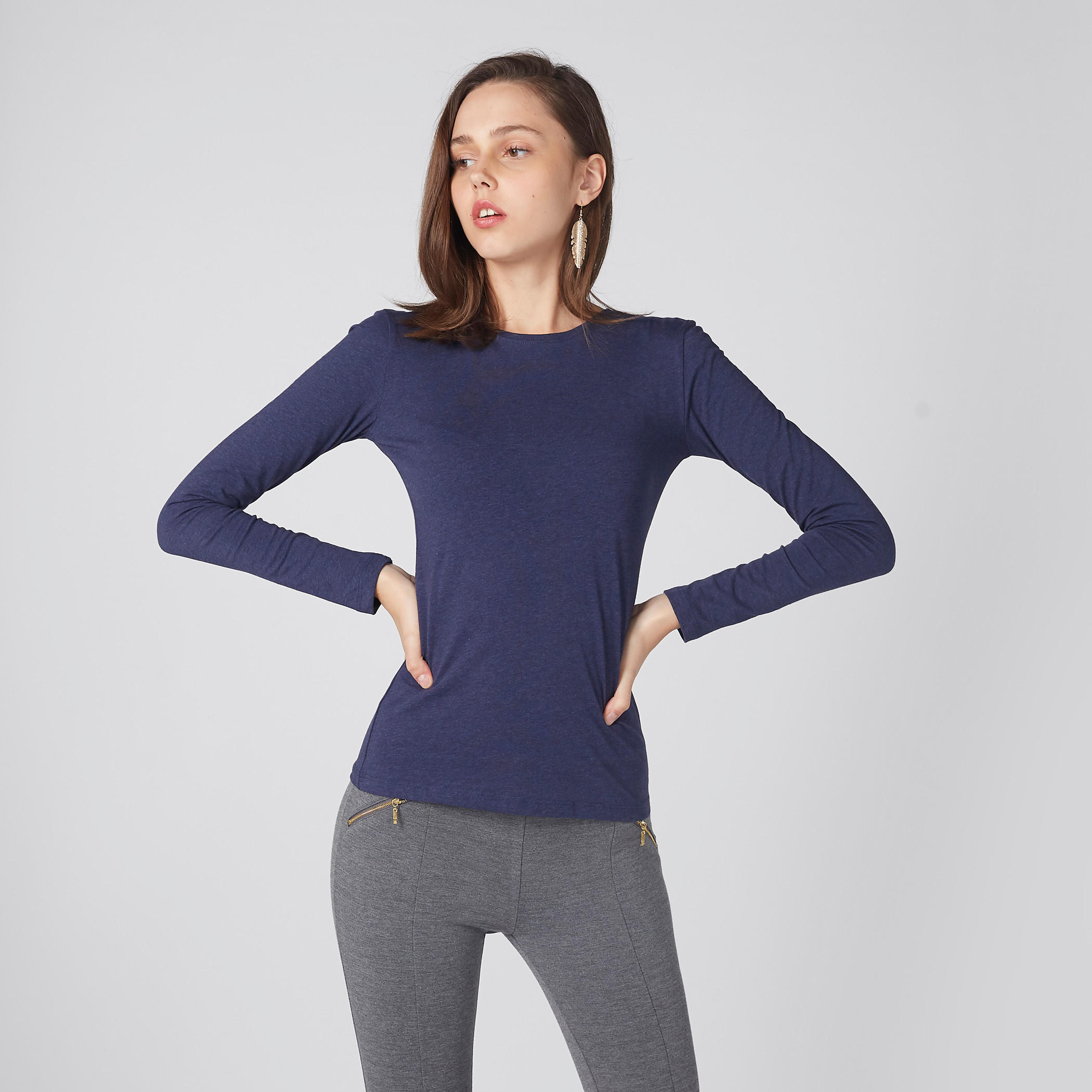 تيشيرت بياقة مستديرة وأكمام طويلة-women-clothing-tshirts-image-1