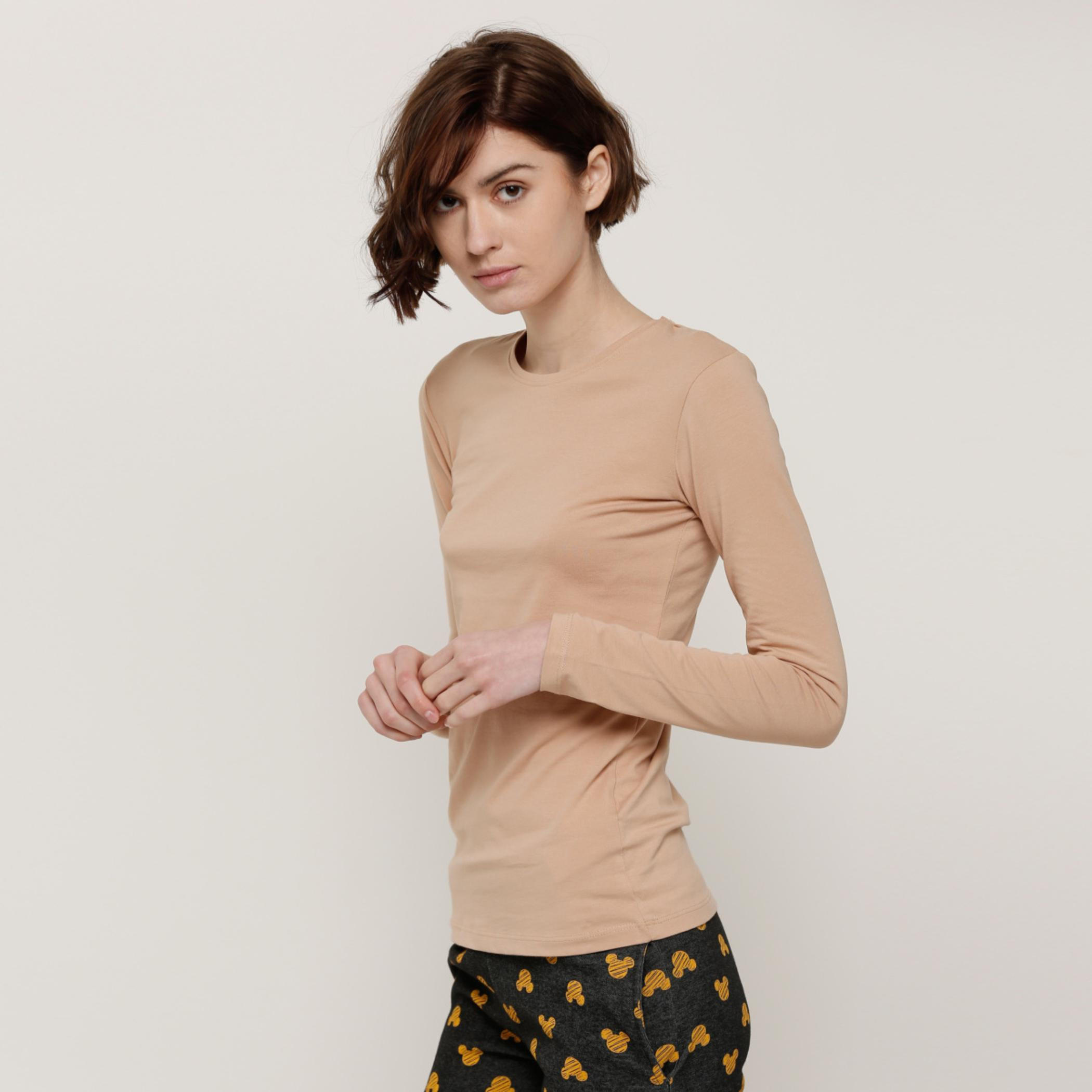 تيشيرت سادة بياقة ضيّقة وأكمام قصيرة-women-clothing-tshirts-image-1
