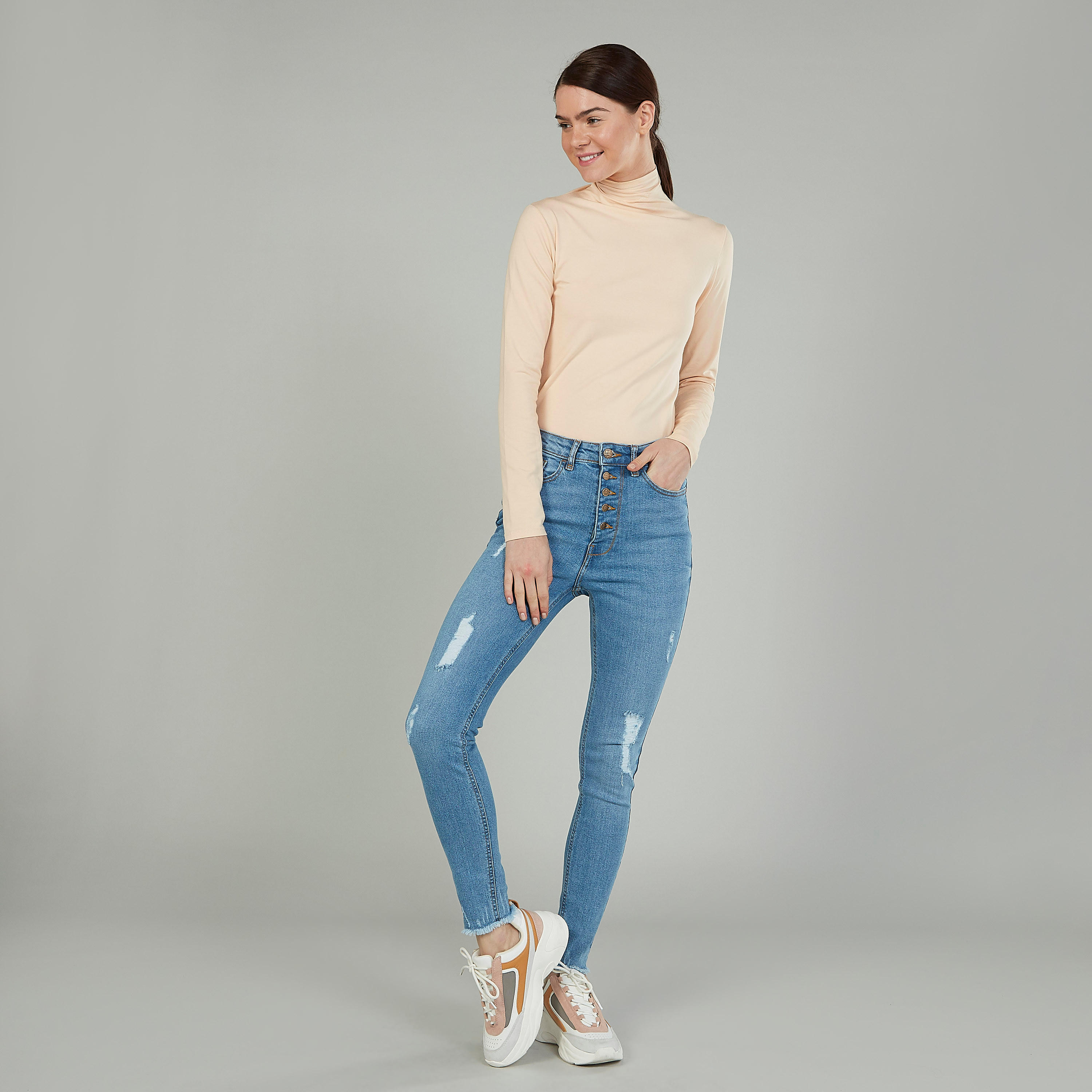 تيشيرت سادة بياقة عالية وأكمام طويلة-women-clothing-tshirts-image-3