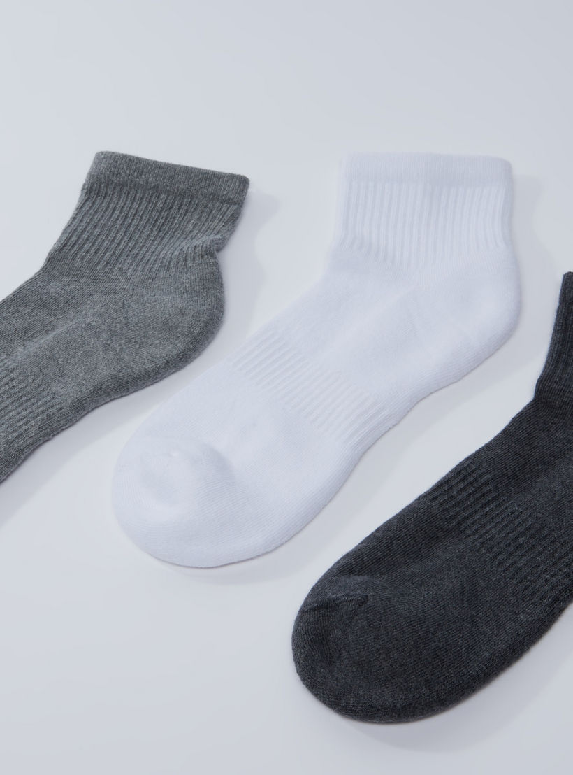 Set of 3 - Textured Ankle Length Socks-men-socks-image-3