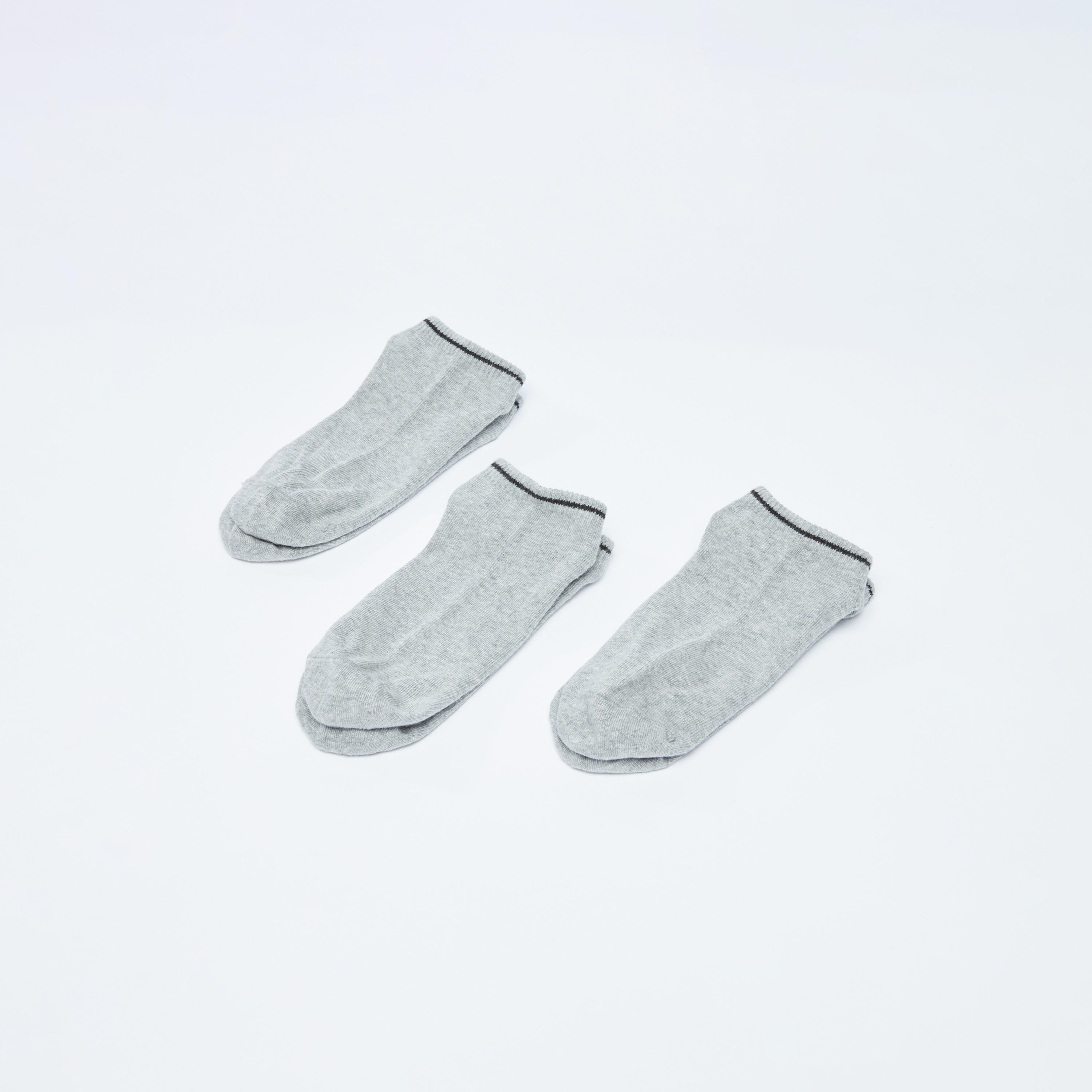 جوارب مضلعة بطول الكاحل - طقم من 3 أزواج-men-socks-image-3