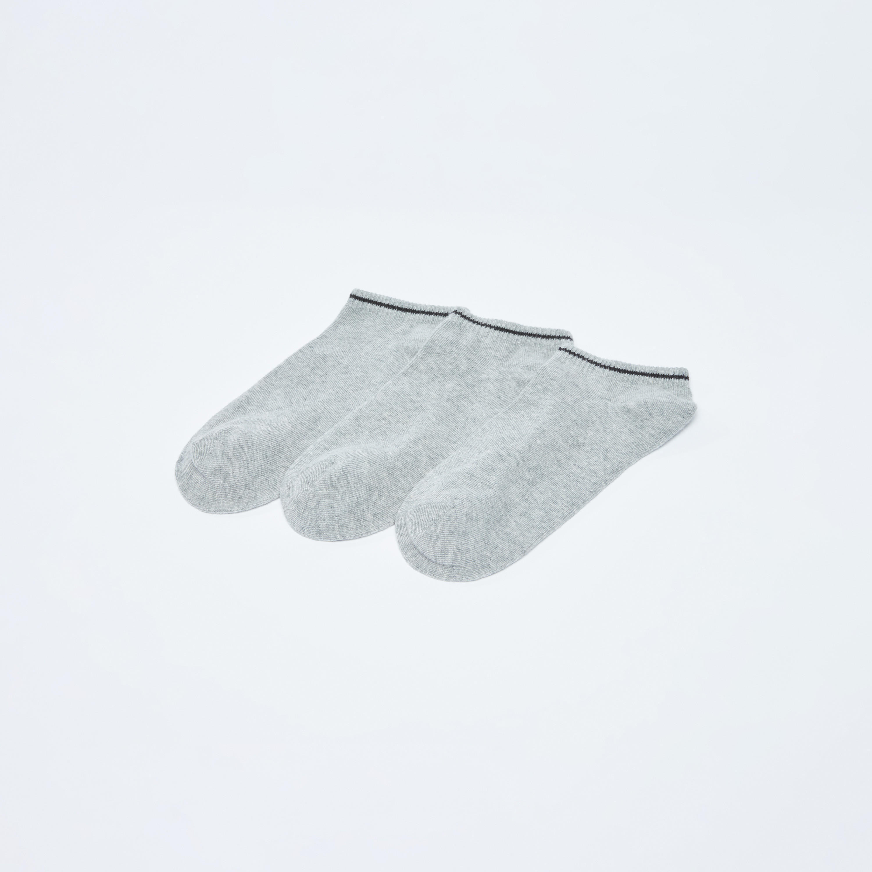 جوارب مضلعة بطول الكاحل - طقم من 3 أزواج-men-socks-image-2