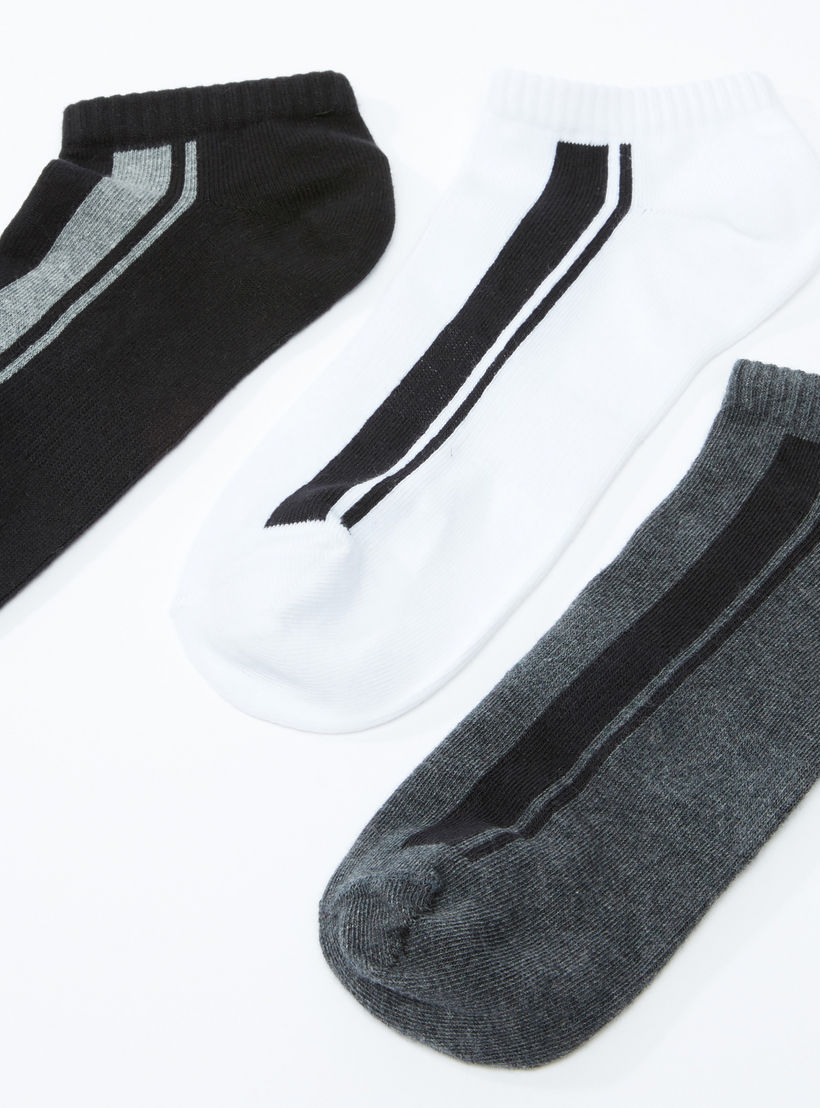 جوارب مخطّطة بطول الكاحل - طقم من 3-men-socks-image-3