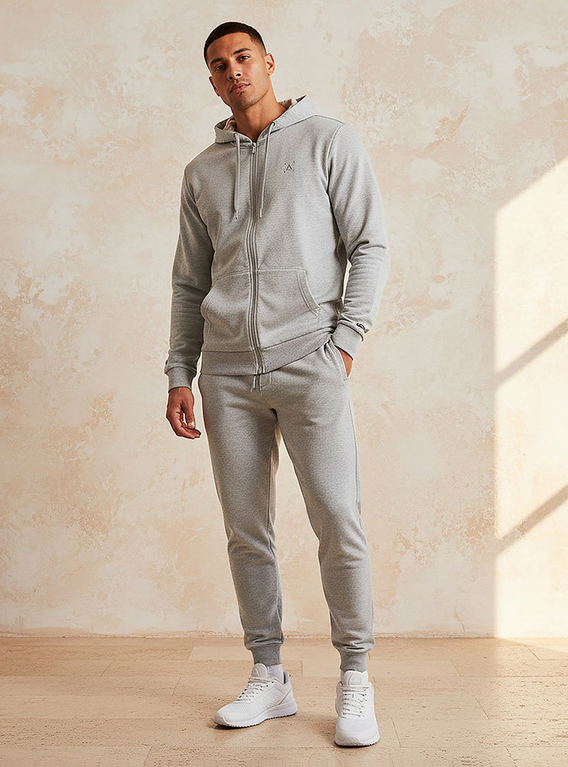 بنطلون رياضي بتفاصيل جيب ورباط-men-clothing-sportswearandactivewear-bottoms-joggers-image-3
