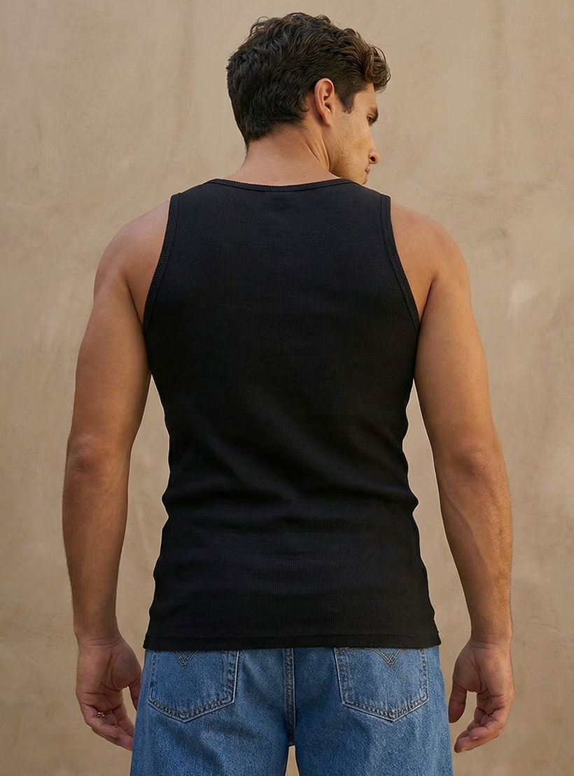 فيست بارز الملمس دون أكمام بياقة عميقة-men-clothing-tshirtsandpolos-vests-image-4