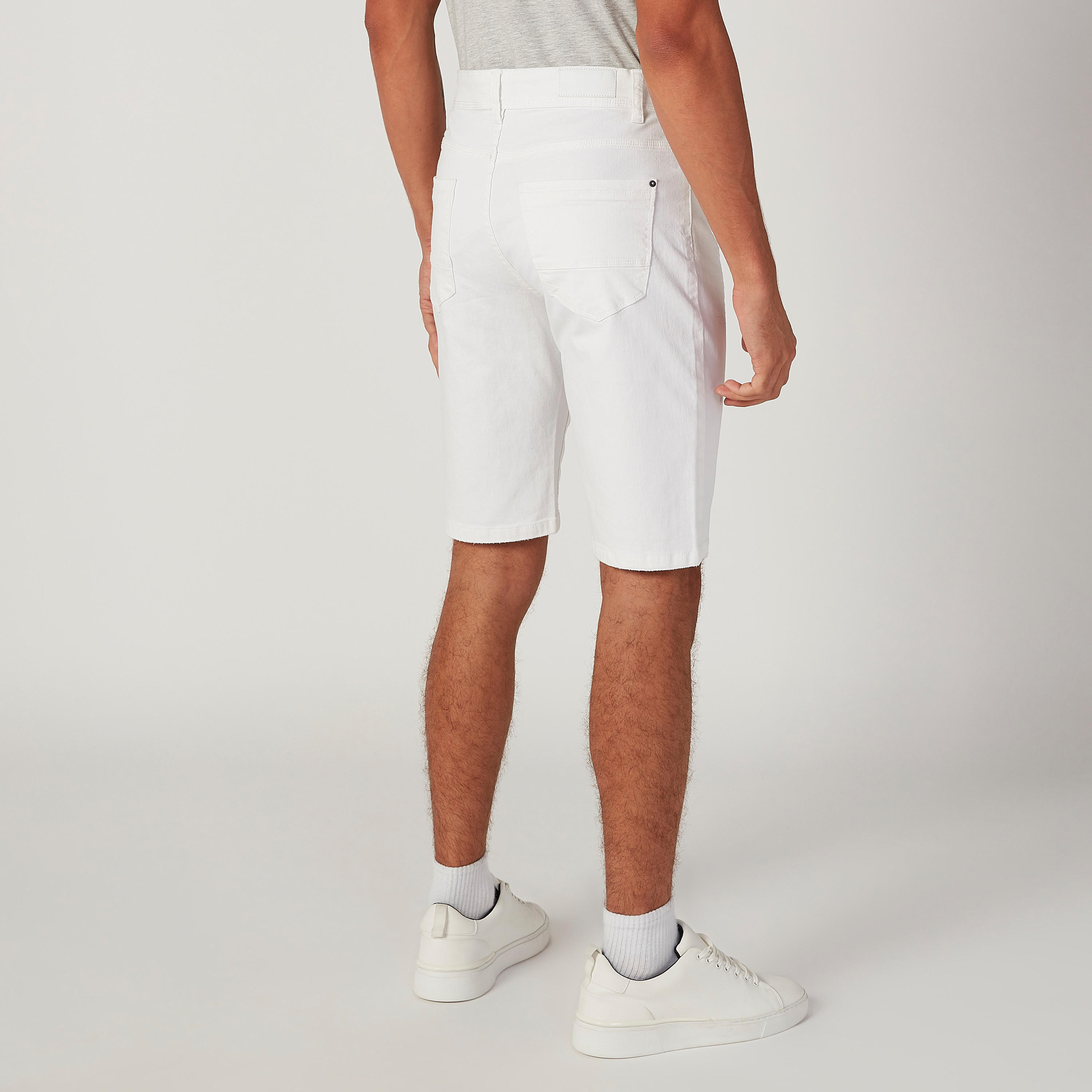 شورت دينم سادة بجيوب وحلقات للحزام-men-clothing-bottoms-shorts-image-3