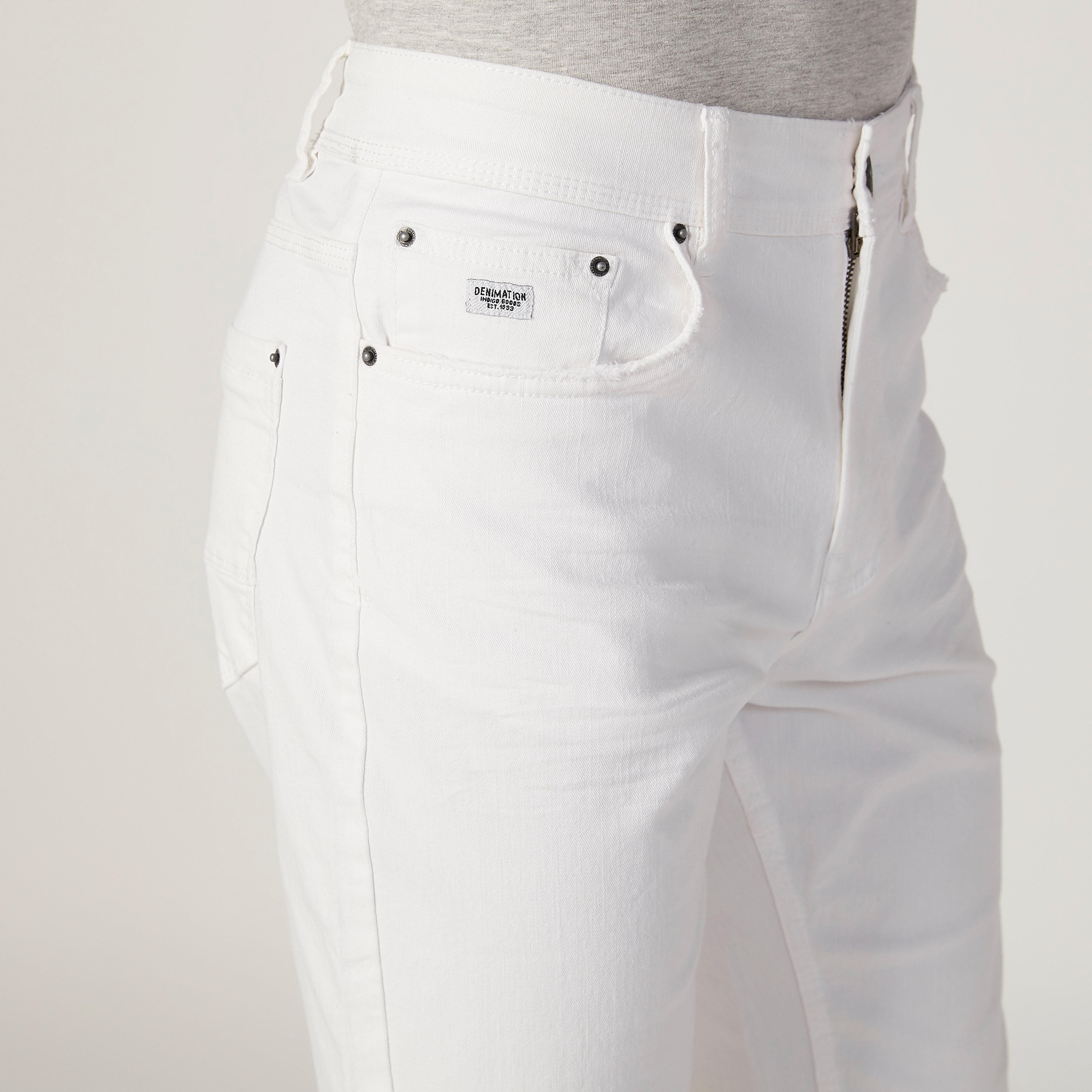 شورت دينم سادة بجيوب وحلقات للحزام-men-clothing-bottoms-shorts-image-4