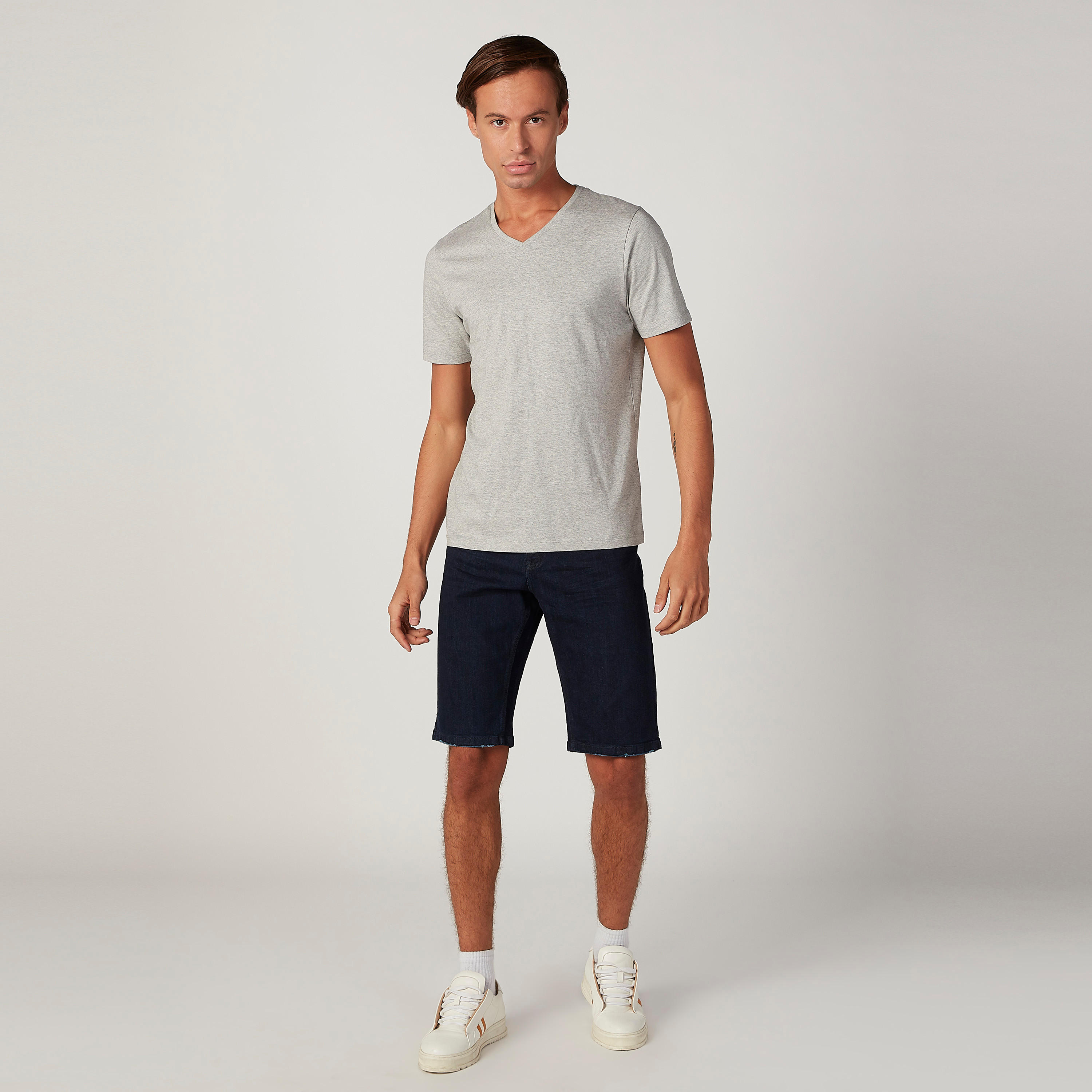 شورت دينم سادة بجيوب وحلقات للحزام-men-clothing-bottoms-shorts-image-3