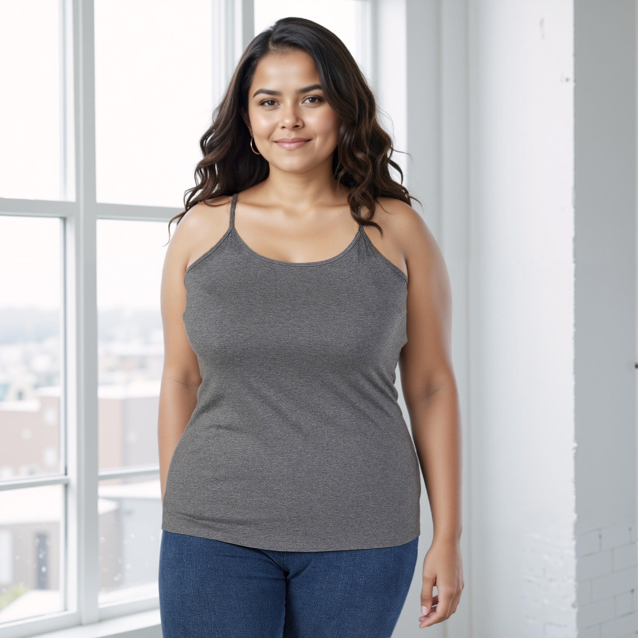 فيست مقاس كبير سادة بياقة عميقة وحمّالات رفيعة-women-clothing-tshirts-image-3