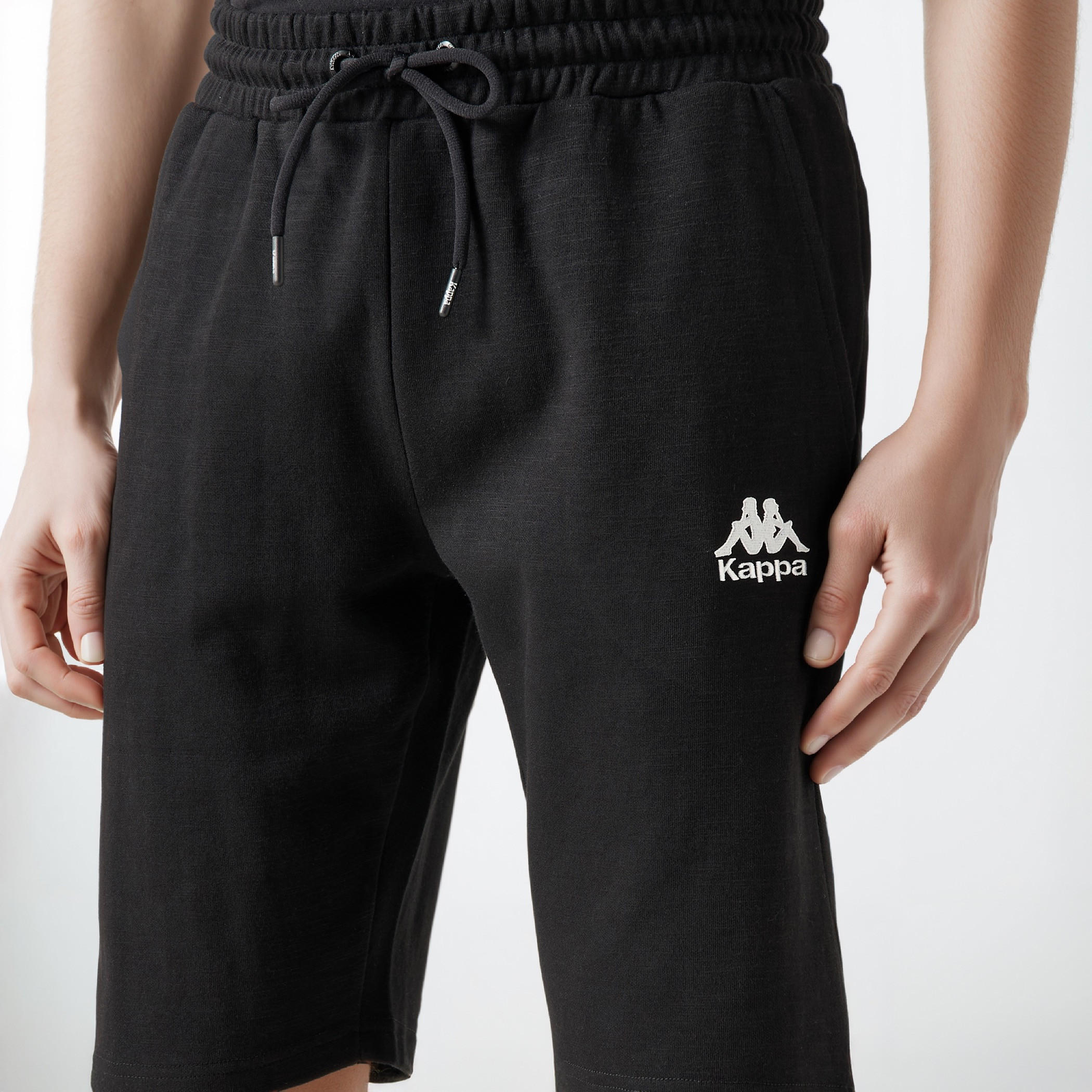 شورت بقصة عادية ورباط إغلاق وتفاصيل جيوب من كابا-men-clothing-bottoms-shorts-image-4