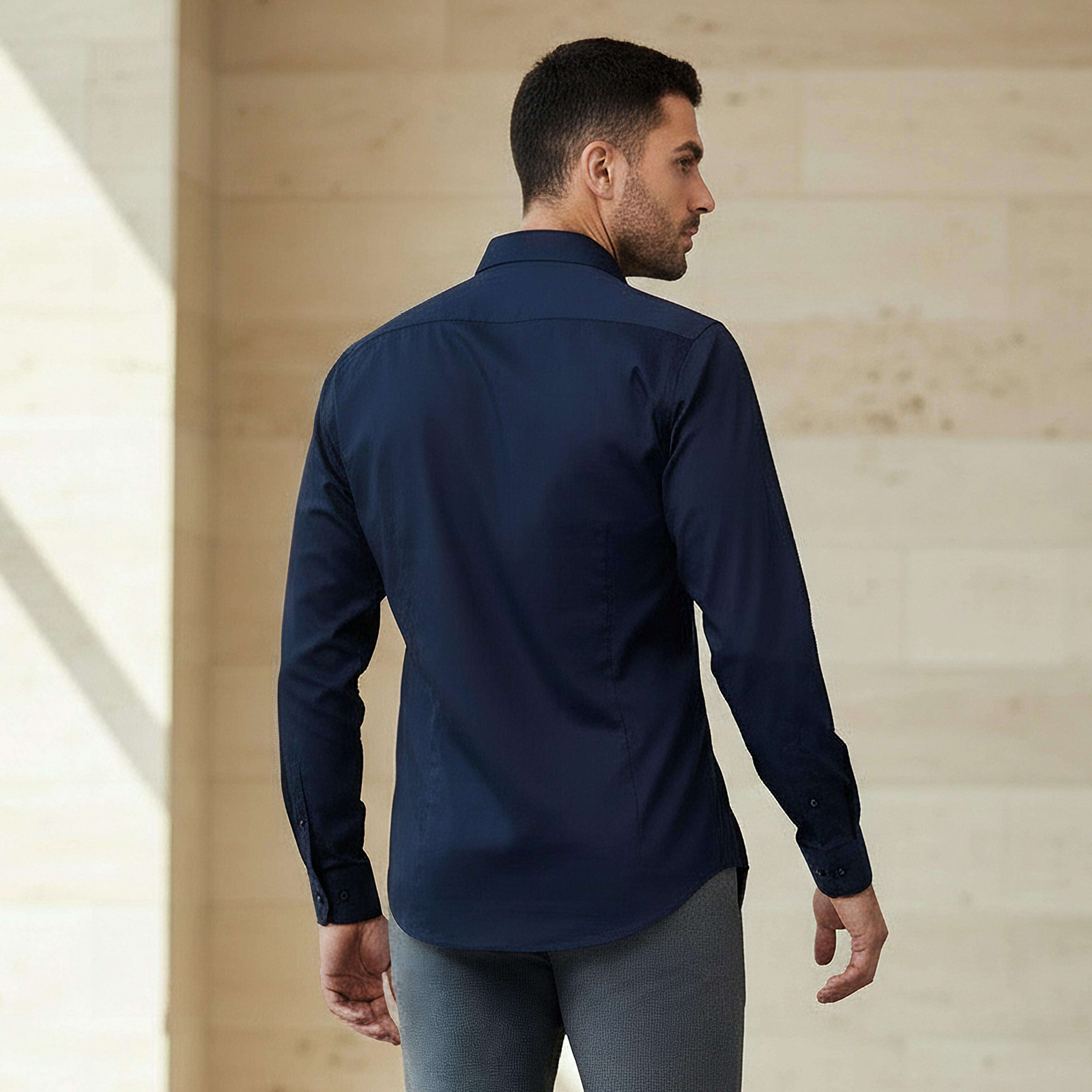 قميص بقصّة عادية وياقة عريضة وأكمام طويلة للرجال-men-clothing-shirts-image-3