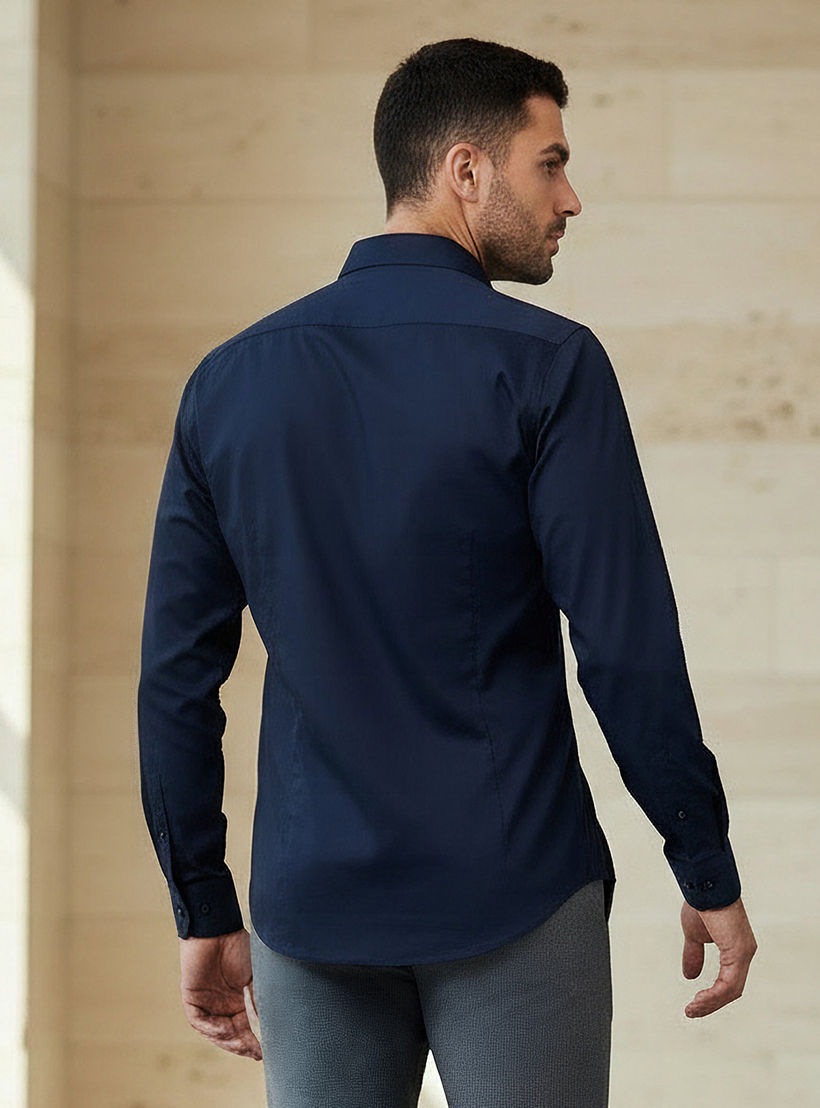 قميص بقصّة عادية وياقة عريضة وأكمام طويلة للرجال-men-clothing-shirts-image-3