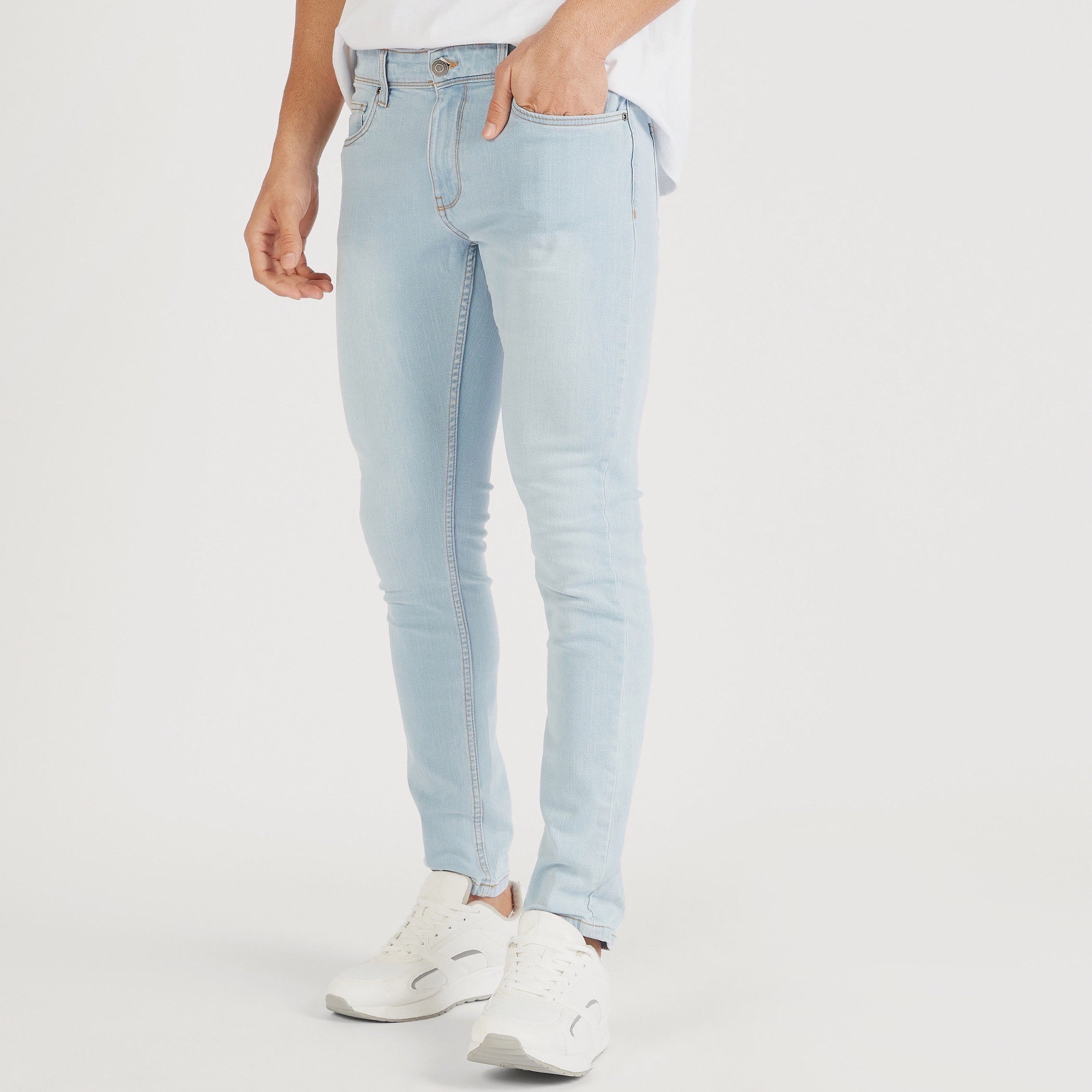 Slim Fit jeans with Pockets and Button Closure-men-clothing-jeans-image-1