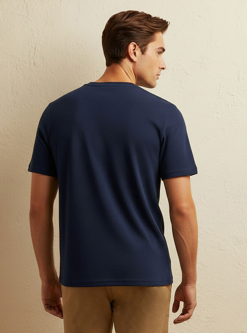 Iconic Slim Fit Textured Crew Neck T-shirt with Short Sleeves-men-clothing-tshirtsandpolos-tshirts-image-4