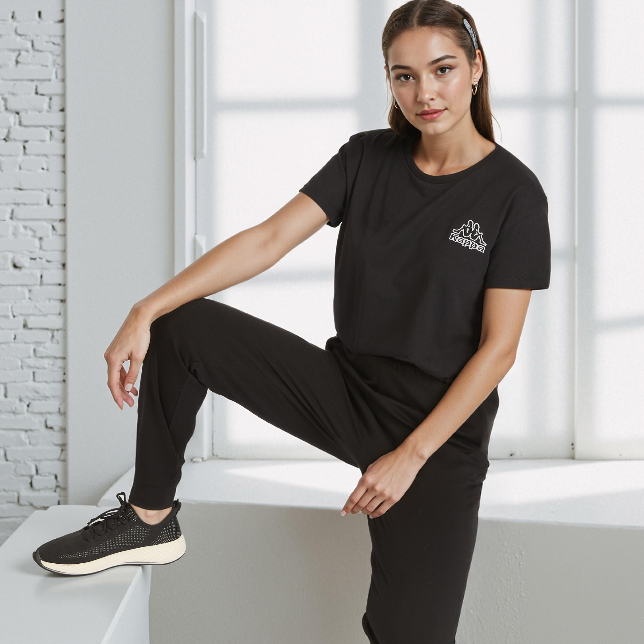 تيشيرت سادة بياقة مستديرة وأكمام قصيرة من كابا-women-clothing-tshirts-image-6