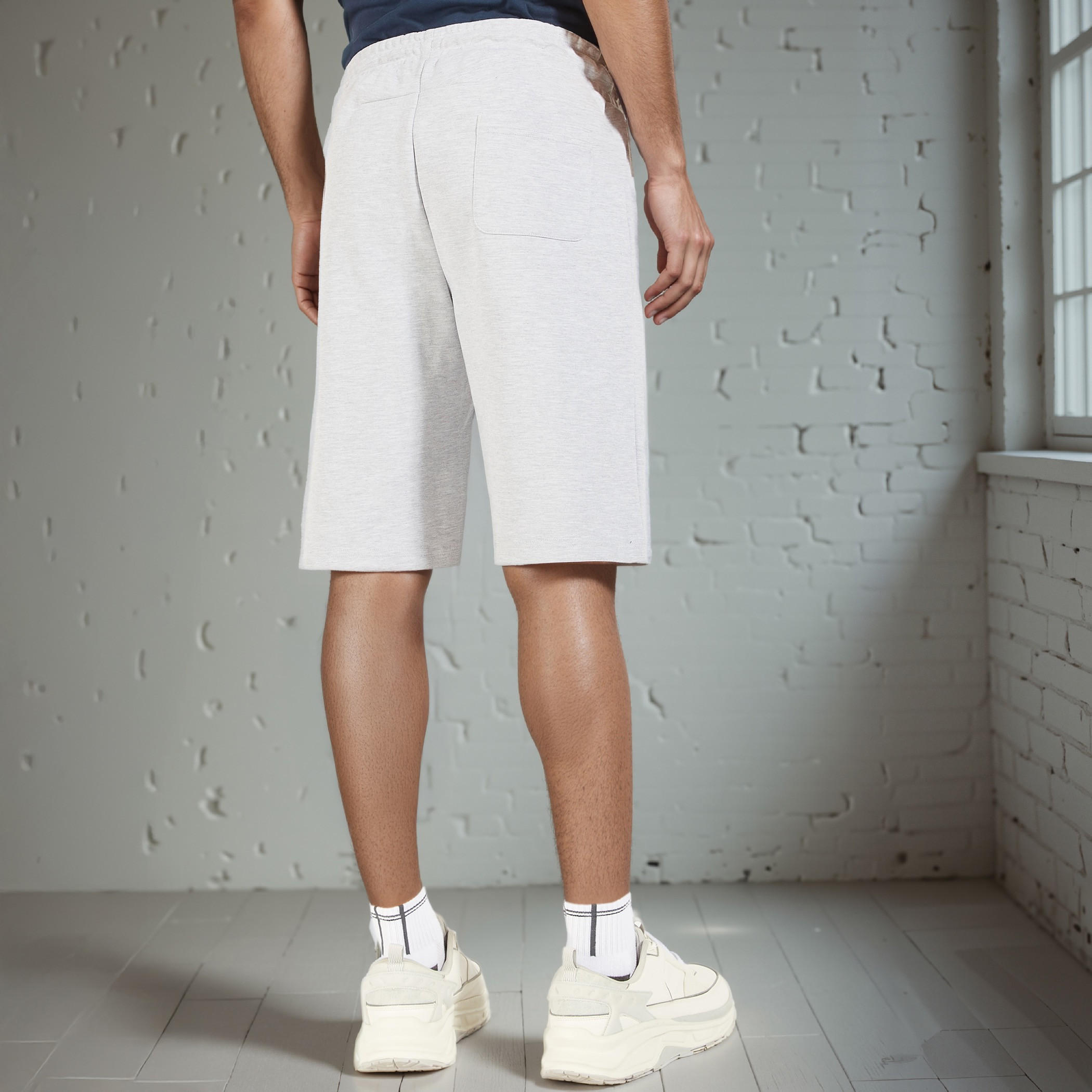 Shorts with Drawstring Closure and Zip Pockets-men-clothing-sportswearandactivewear-bottoms-image-4
