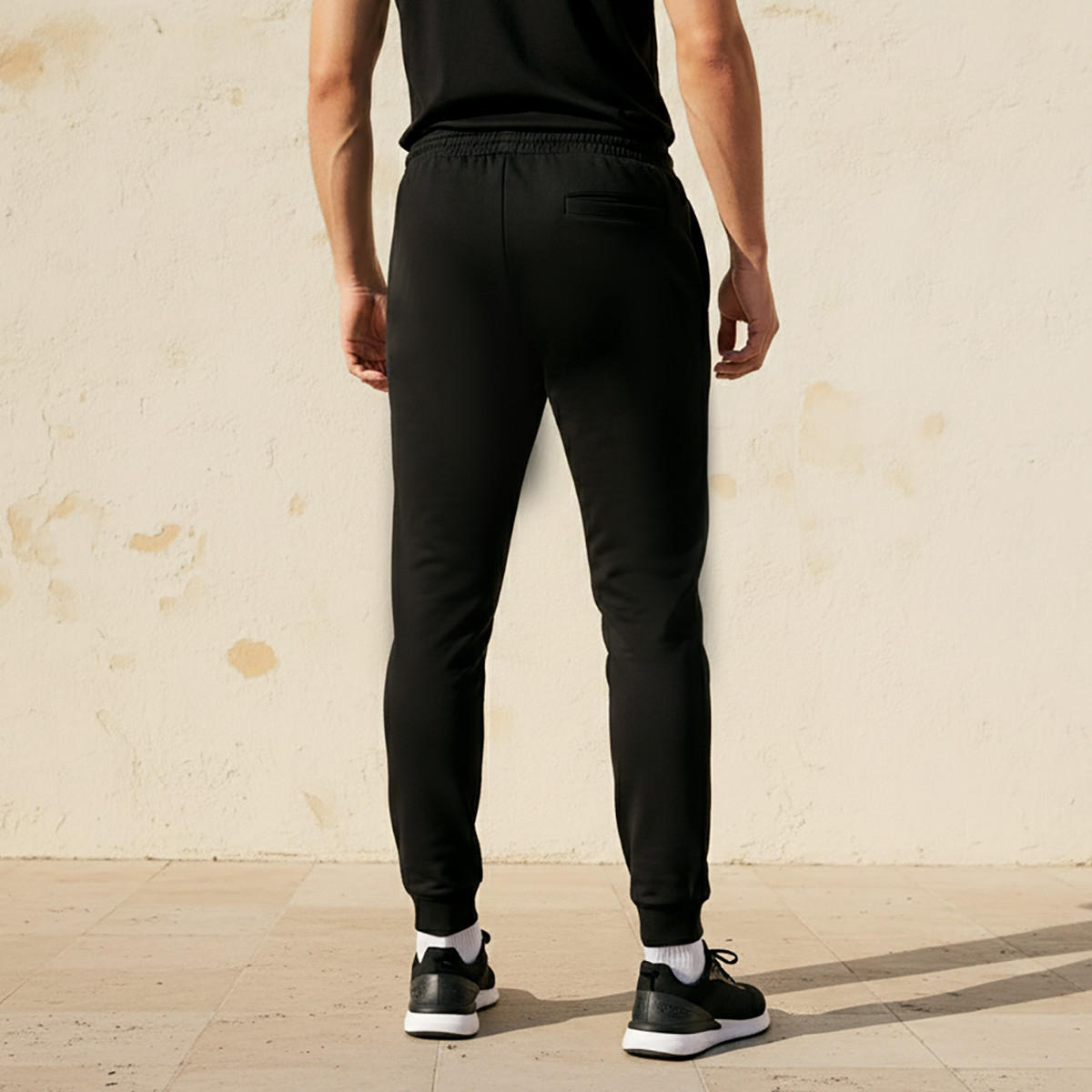 Joggers with Drawstring Closure and Pockets-men-clothing-sportswearandactivewear-tracksuits-image-4