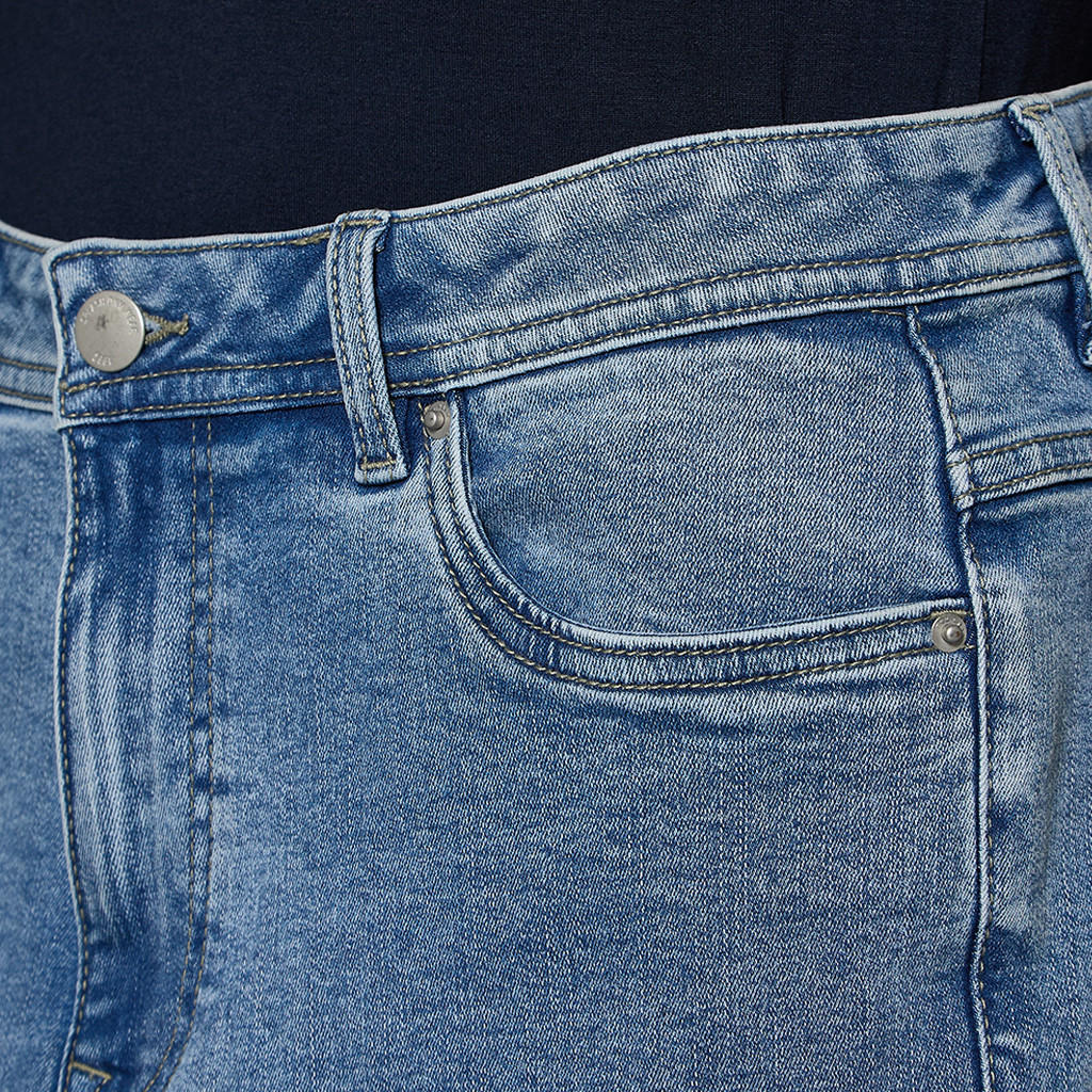 بنطلون جينز بقصة ضيقة وخصر متوسط-women-clothing-bottoms-jeans-image-2
