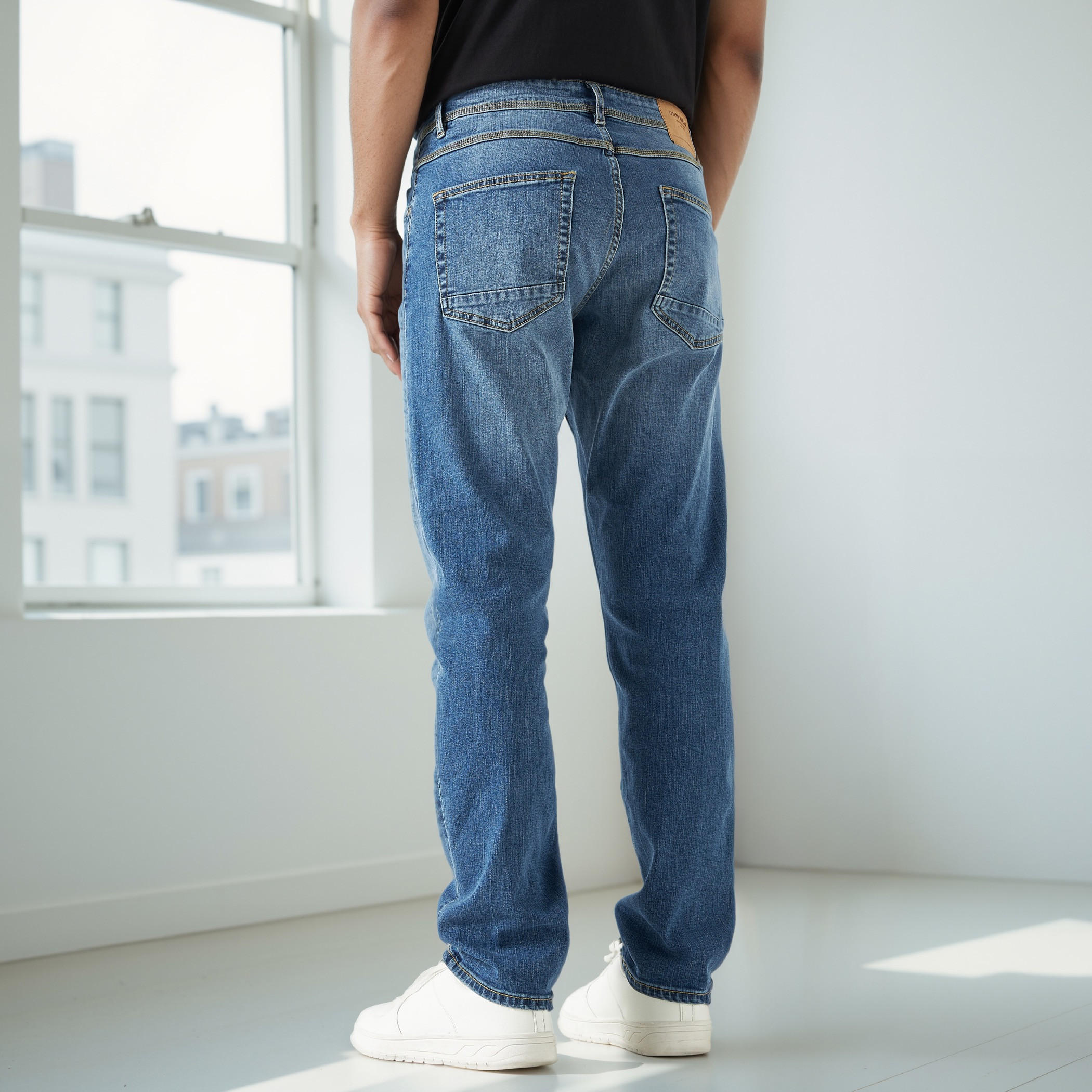 بنطلون جينز بقصة سليم وجيوب-men-clothing-bottoms-jeans-image-2