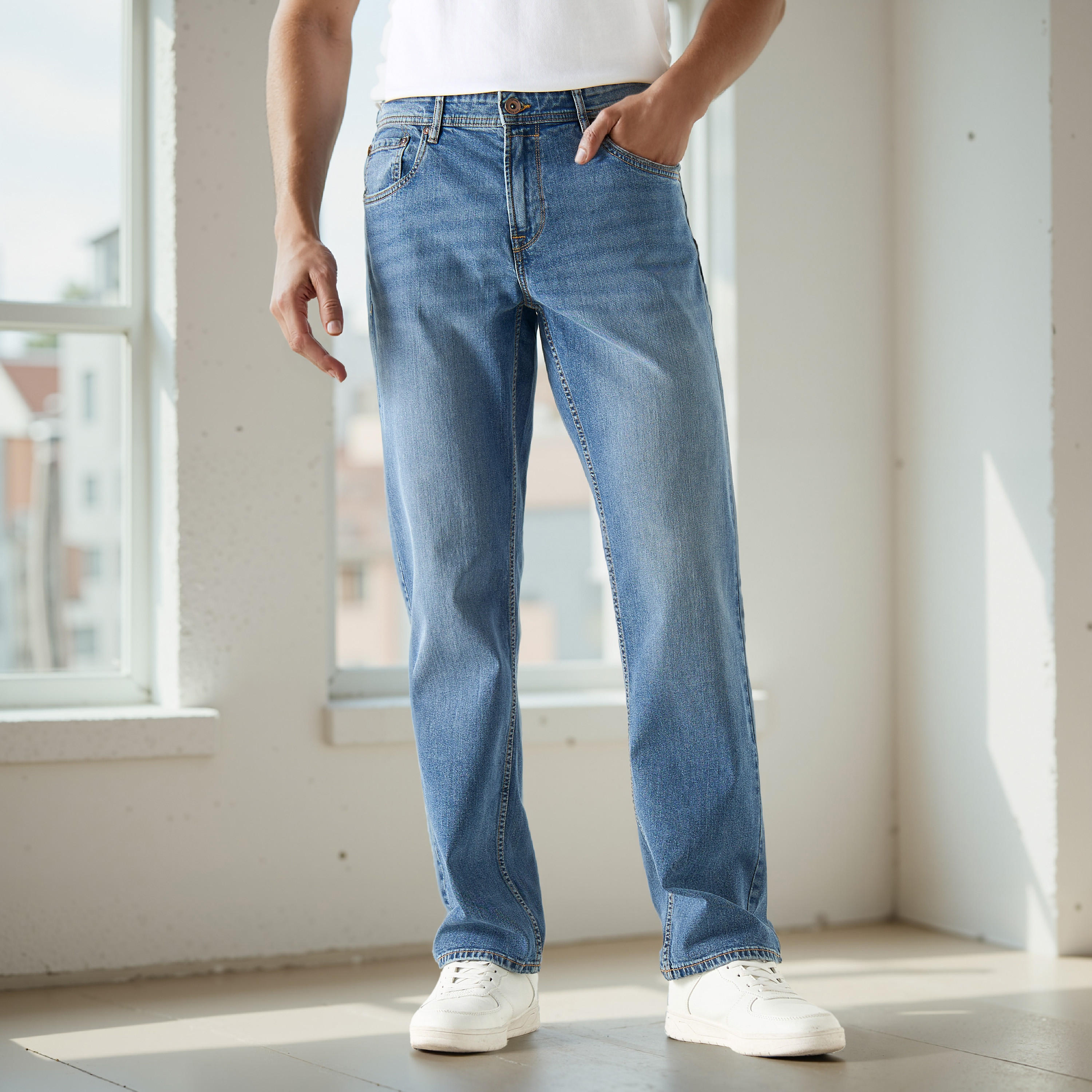 بنطلون جينز رجالي بقصة مستقيمة وخصر عالي-men-clothing-jeans-image-1